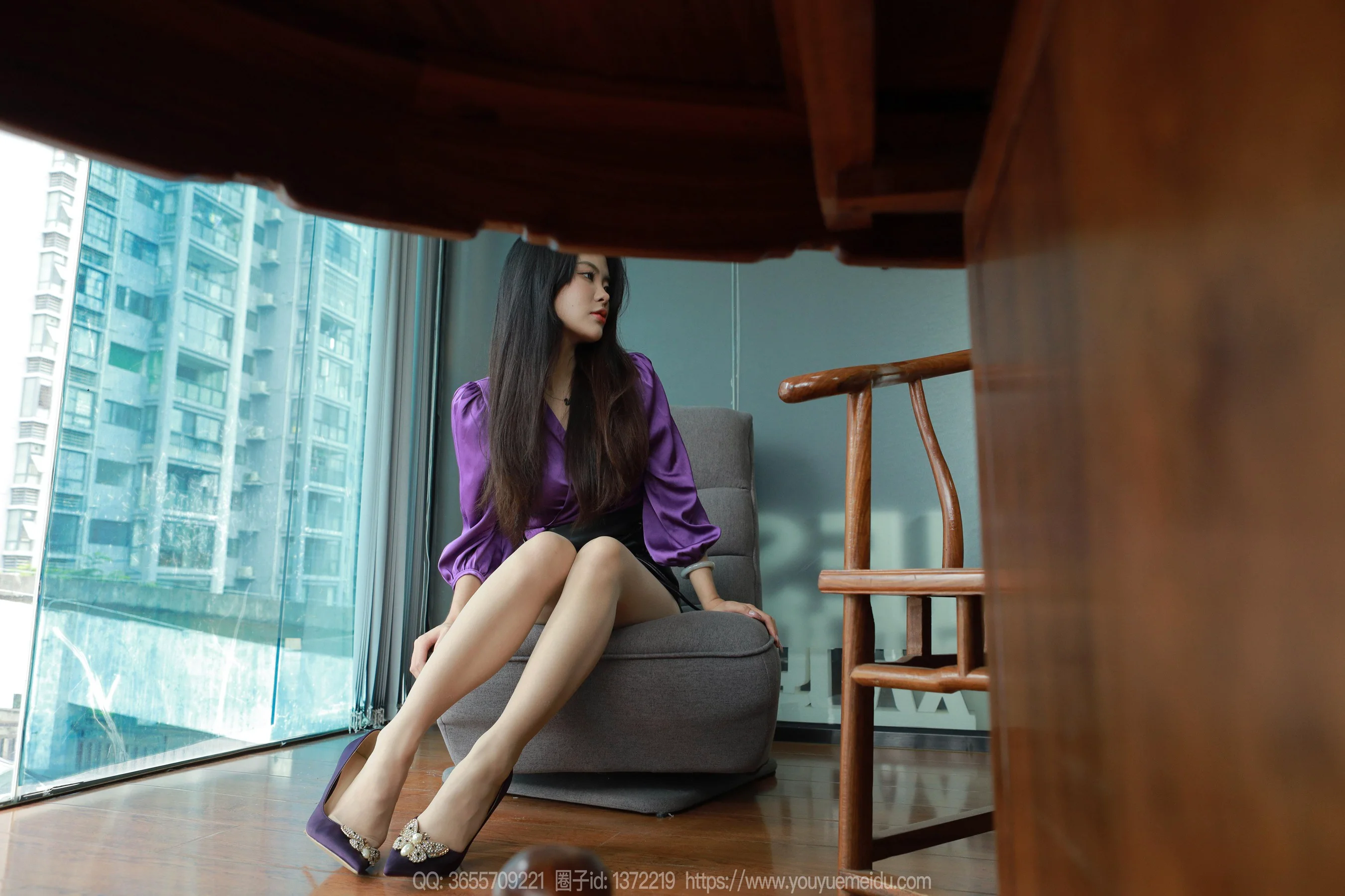 [IESS异思趣向] 丝享家 1562 兔兔《紫色韵味》 - 爱照片