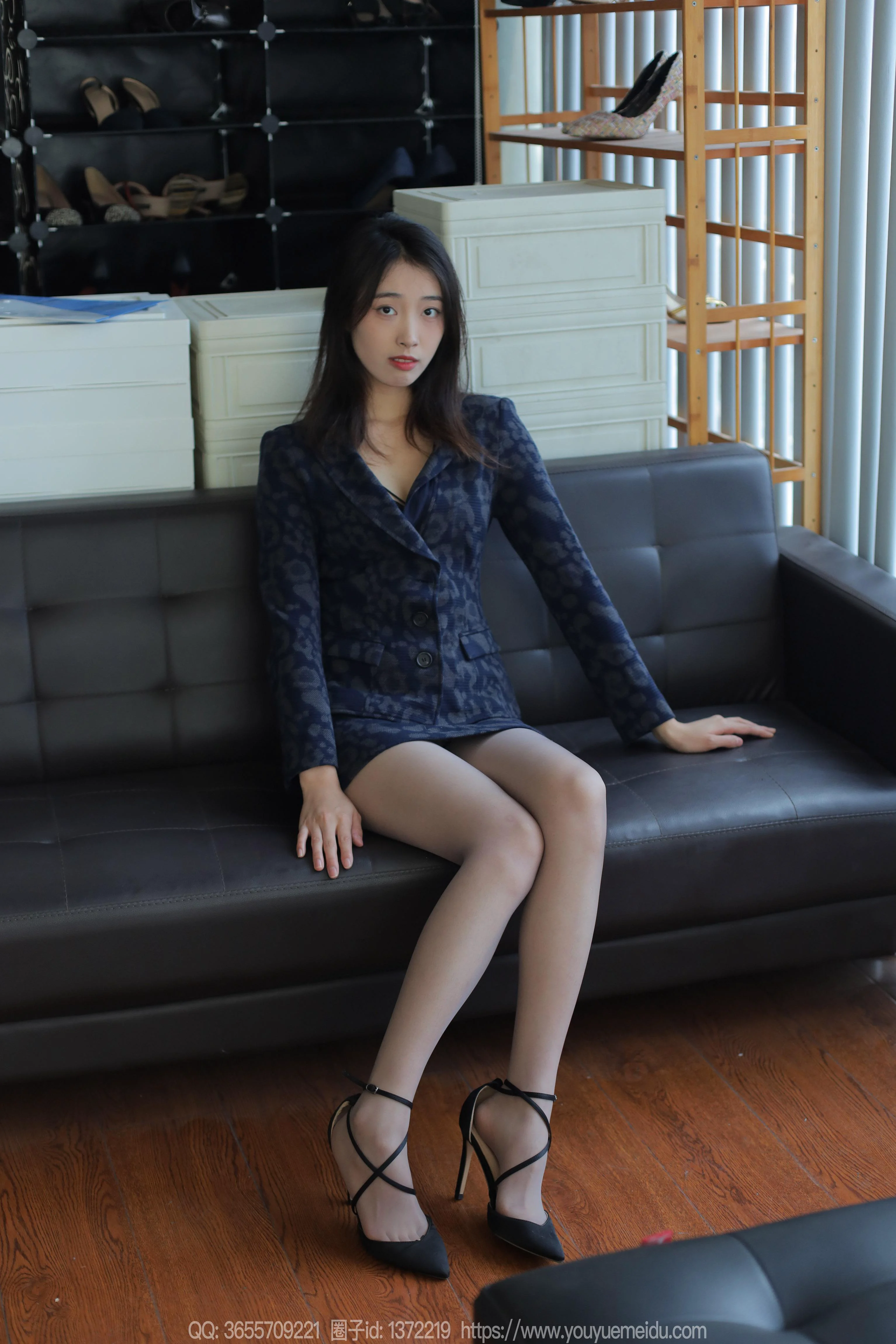 [IESS异思趣向] 丝享家 1662 小九《诱人灰色》 - 爱照片