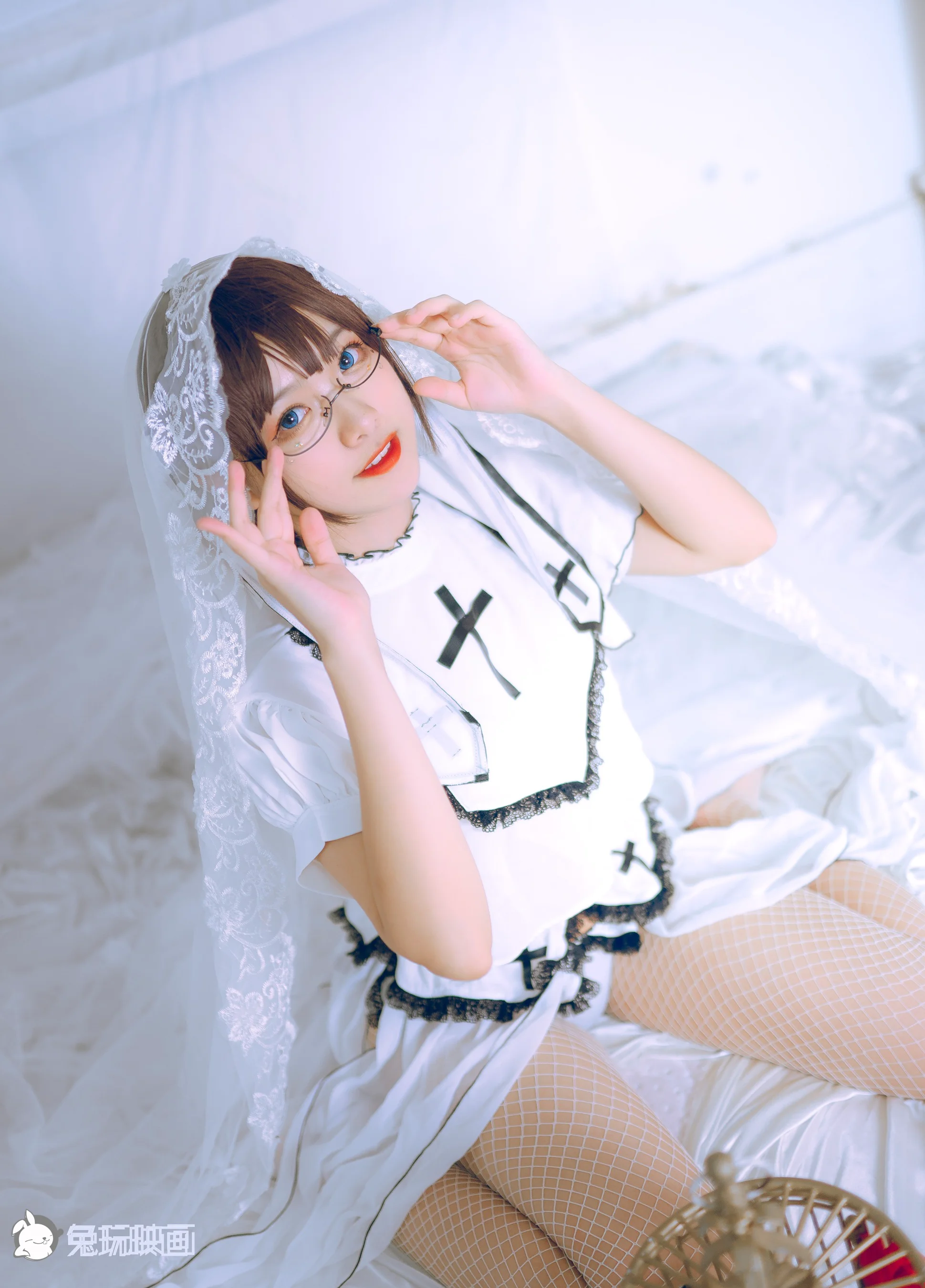 [兔玩印画] VOL.050 白色修女 - 爱照片