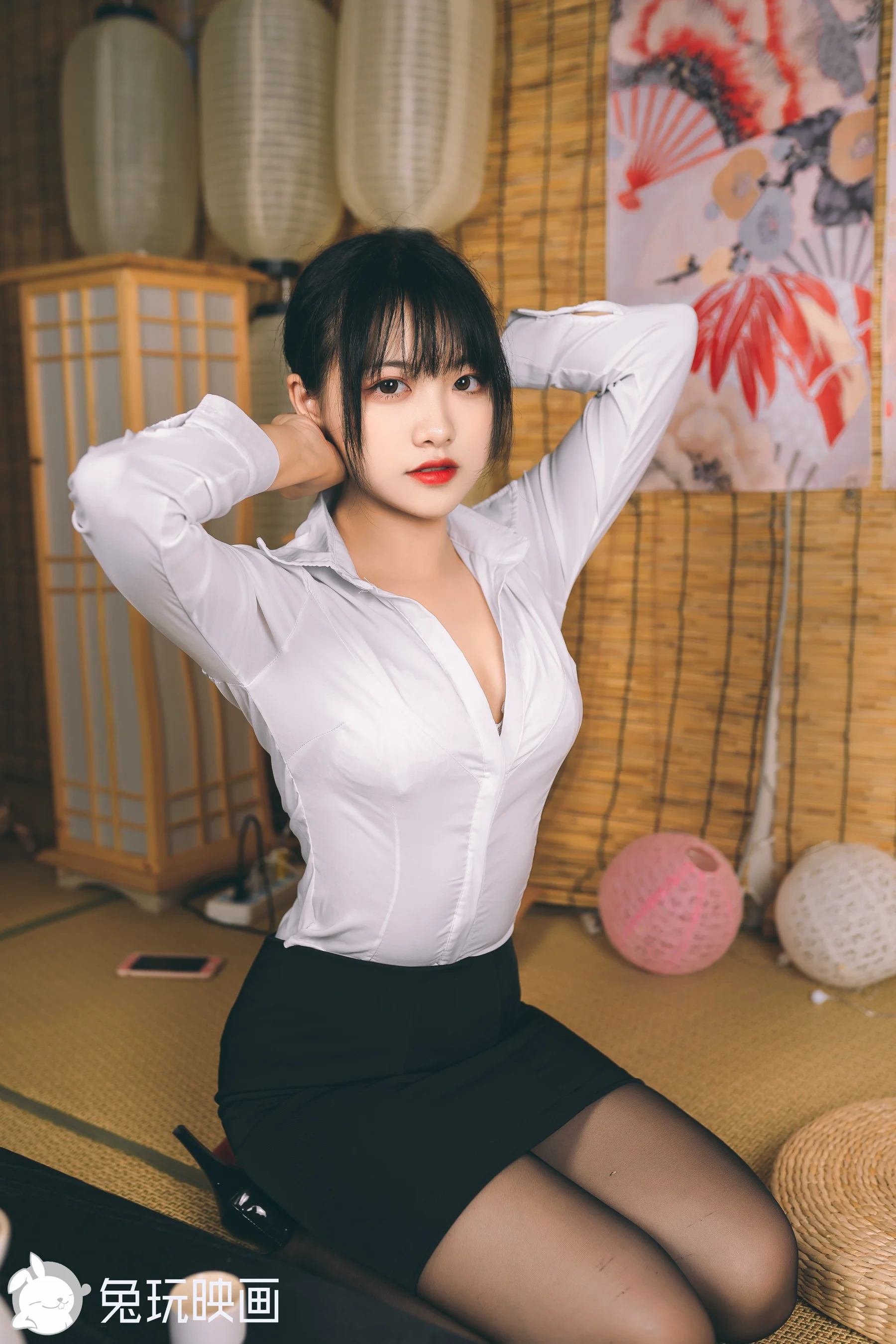 [兔玩印画] VOL.071 制服OL - 爱照片