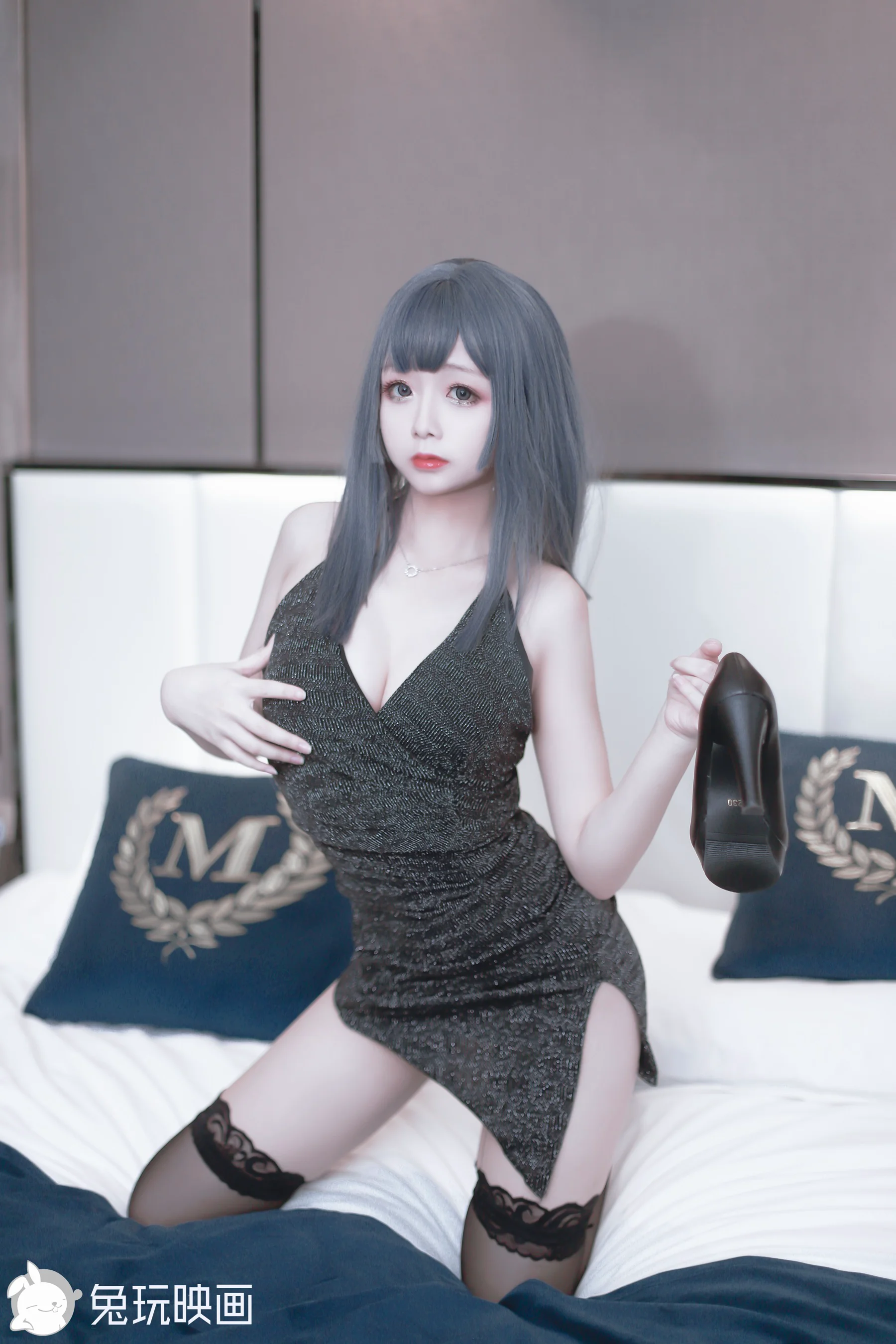 [兔玩印画] VOL.096 黑色礼服 - 爱照片