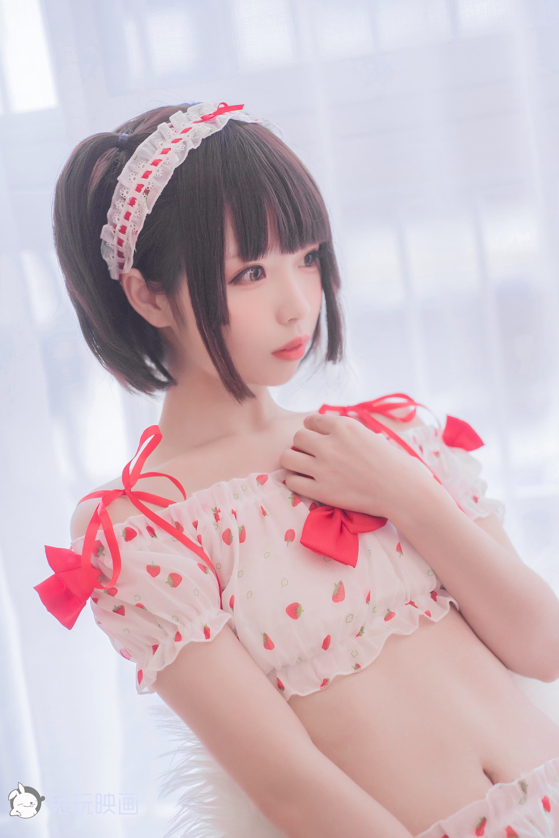 [兔玩印画] B98.004 草莓与恶魔女孩 - 爱照片