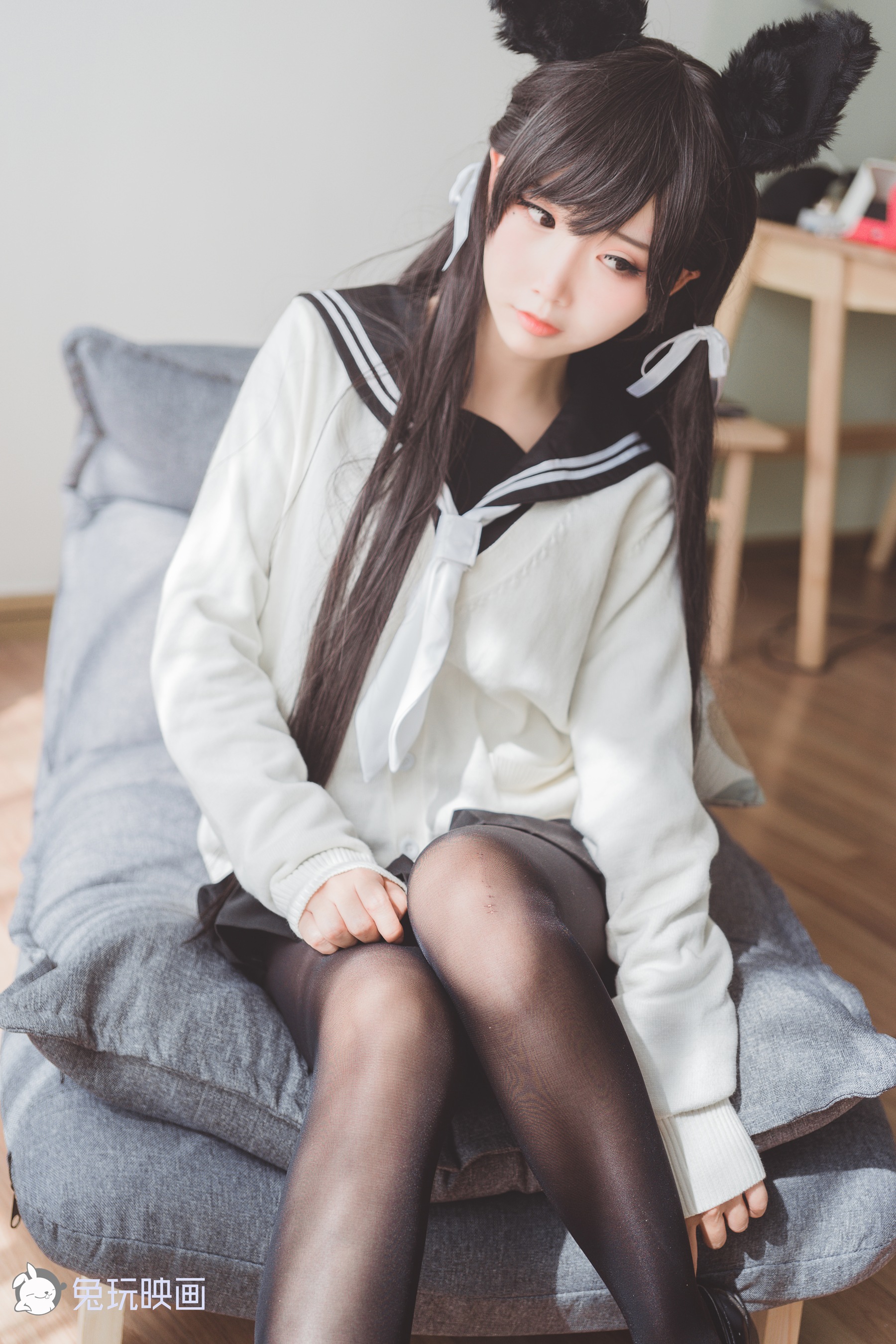 [兔玩映画] C01.001 爱宕和兔女郎学姐 - 爱照片
