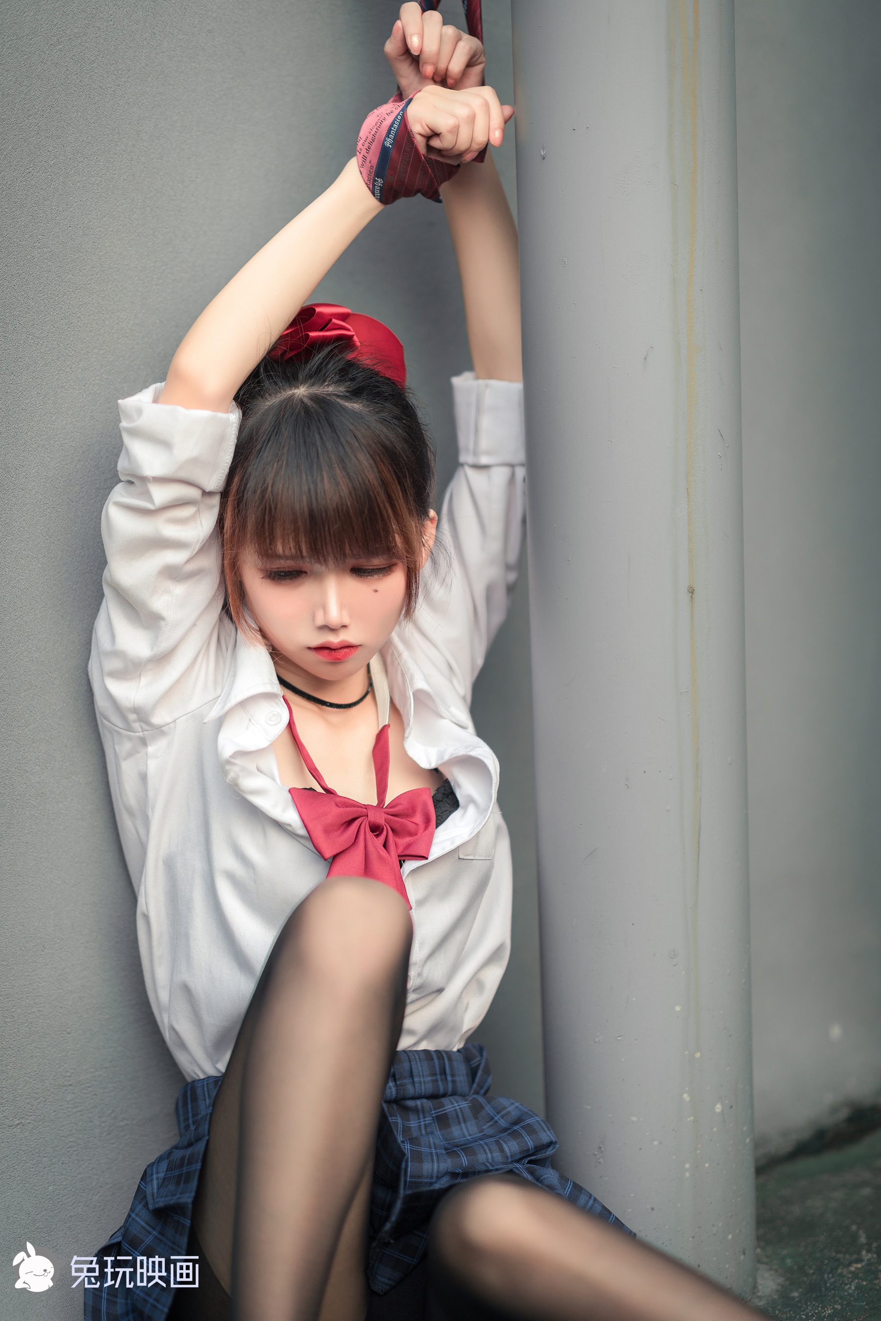 [兔玩映画] C08.001 被束缚的少女 - 爱照片