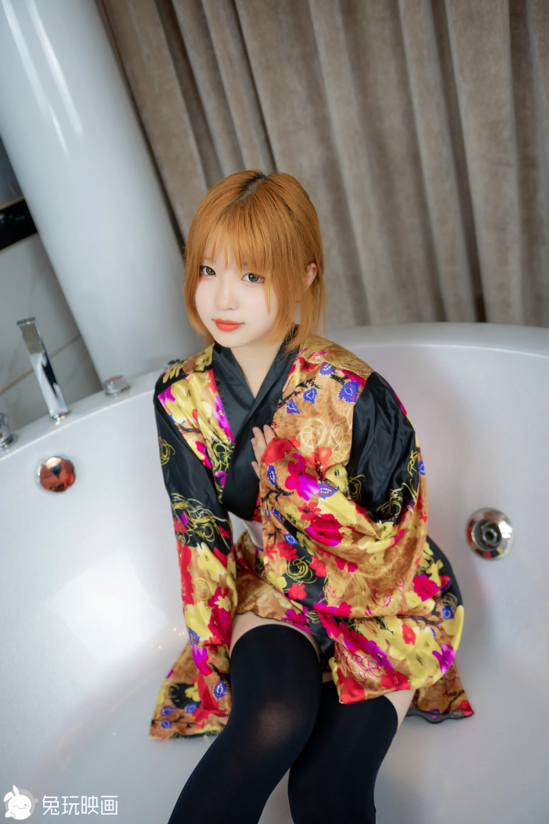 [兔玩映画] C28.001 浴缸里的和服 - 爱照片