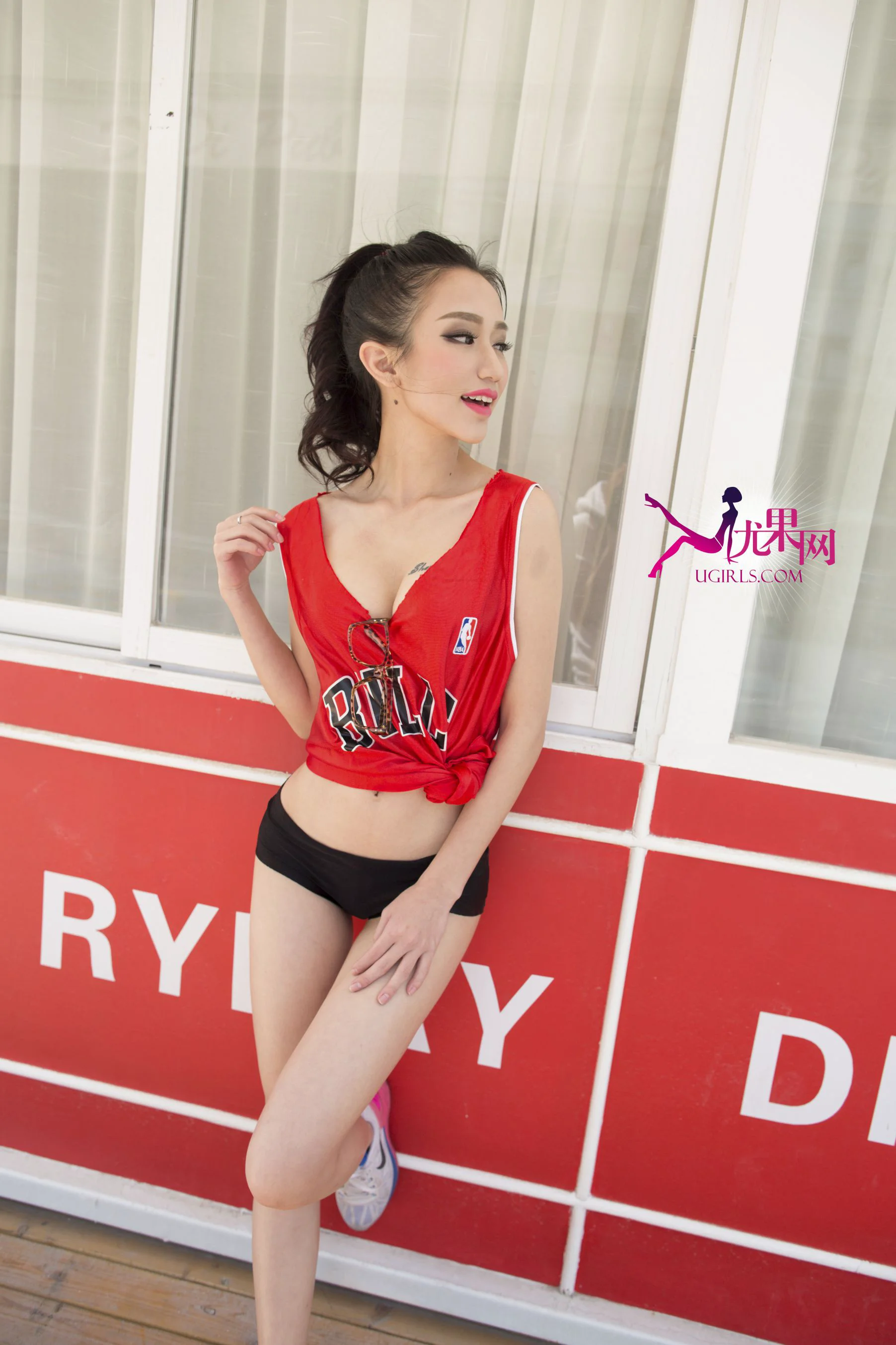 [尤果网Ugirls] U156 小吉《狂恋の小吉》写真集 - 爱照片