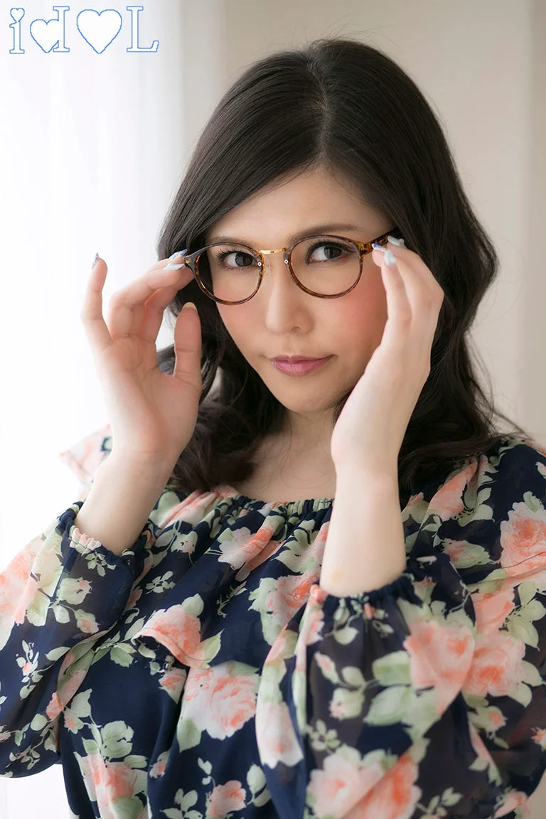[X-City] IDOL No.02 沖田杏梨 Anri Okita 写真集 - 爱照片
