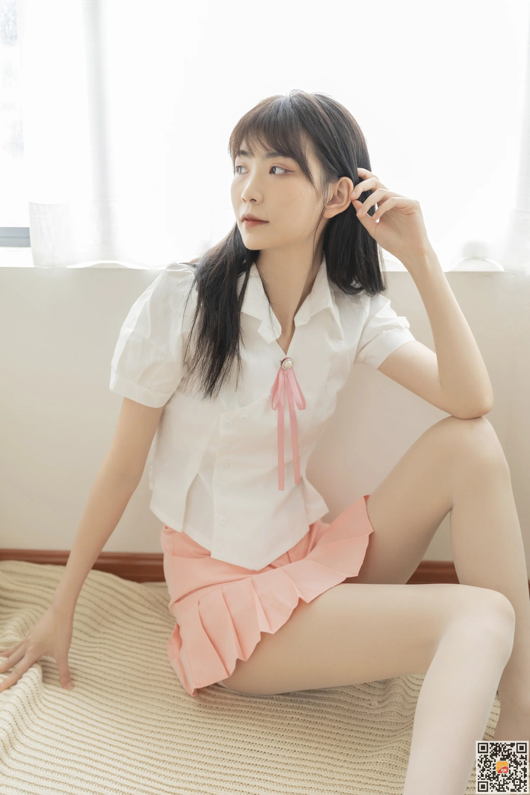 [香柚] 《窗台边的少女》柔柔 - 爱照片