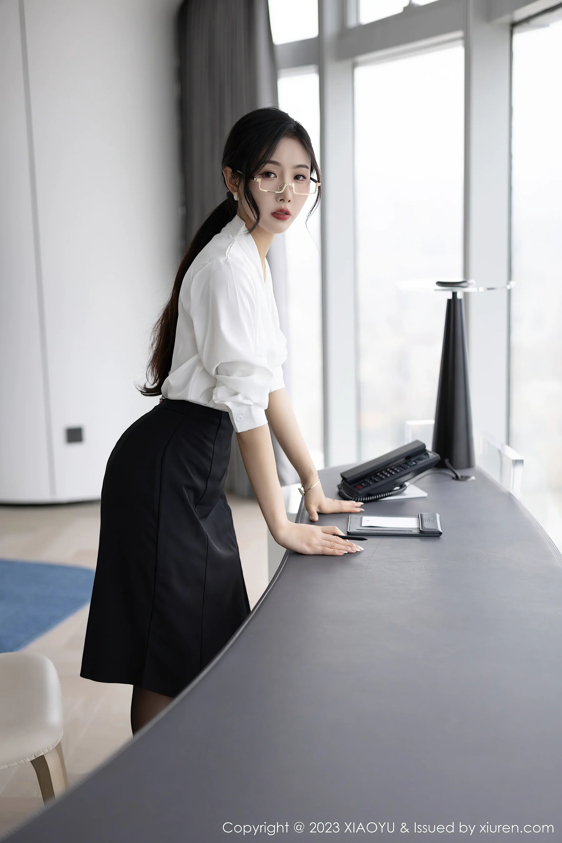 [XIAOYU语画界] VOL.1005 苏苏阿 短裙美臀 - 爱照片