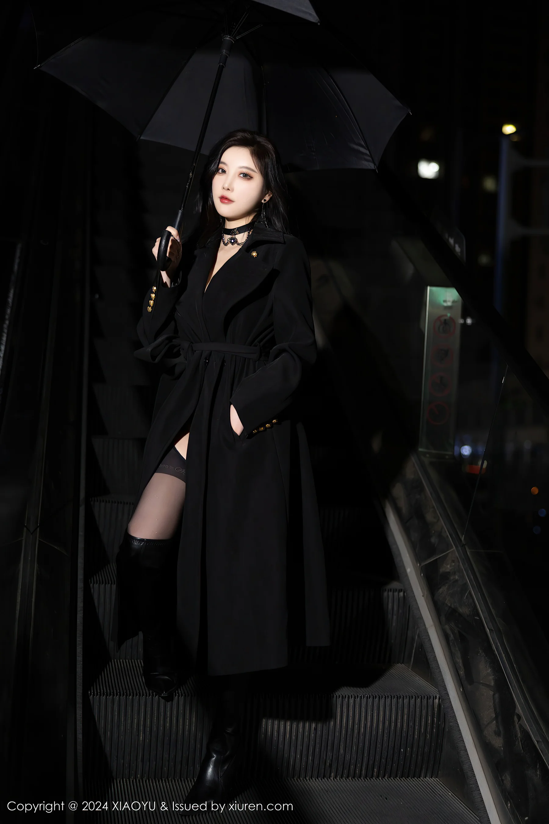 [XIAOYU语画界] VOL.1241 杨晨晨Yome 黑丝美腿 - 爱照片
