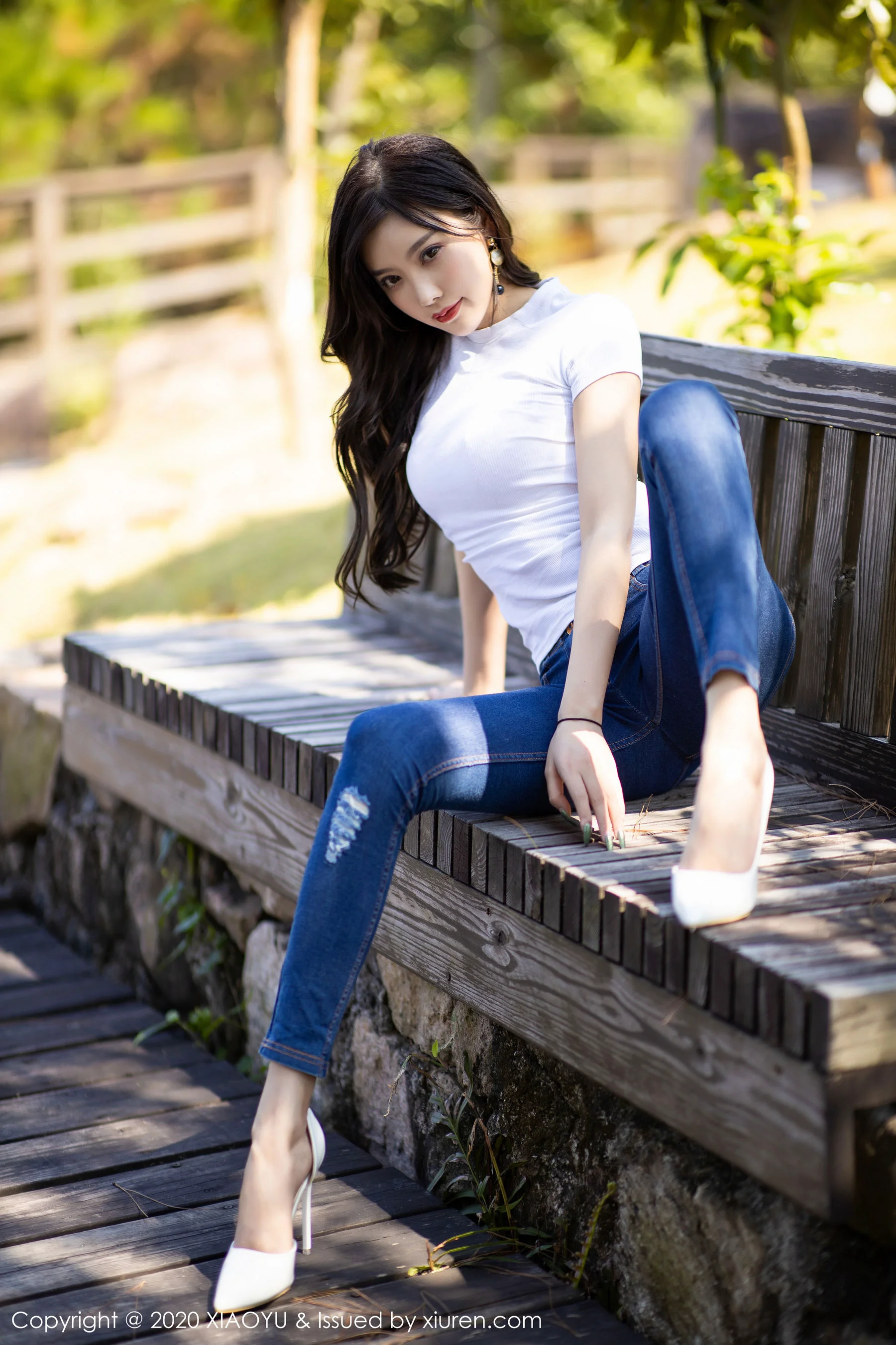 [语画界XIAOYU] Vol.300 杨晨晨sugar 《牛仔裤之下的绝佳身材》 写真集 - 爱照片