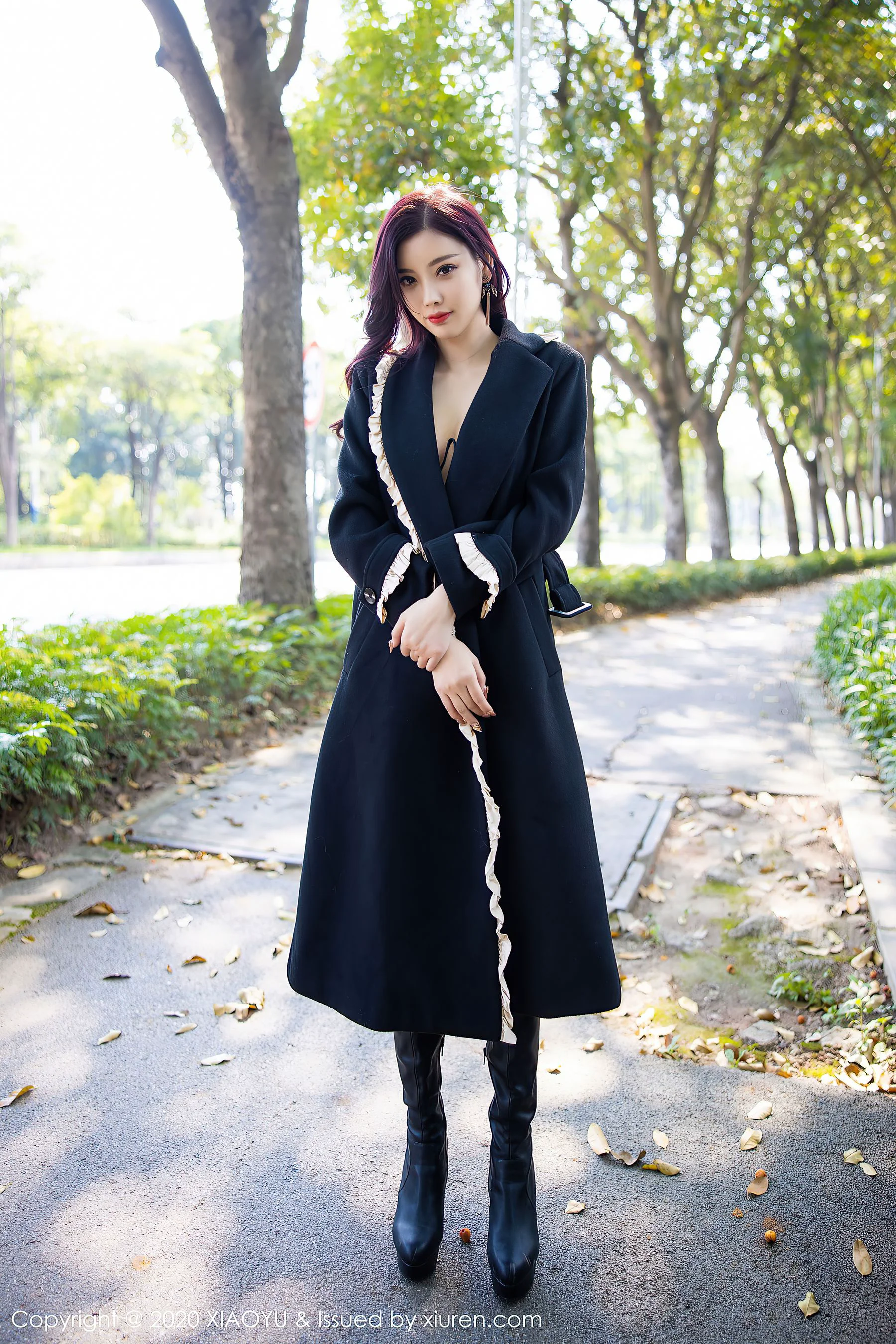 [语画界XIAOYU] Vol.338 杨晨晨sugar – 车拍长腿女郎 - 爱照片