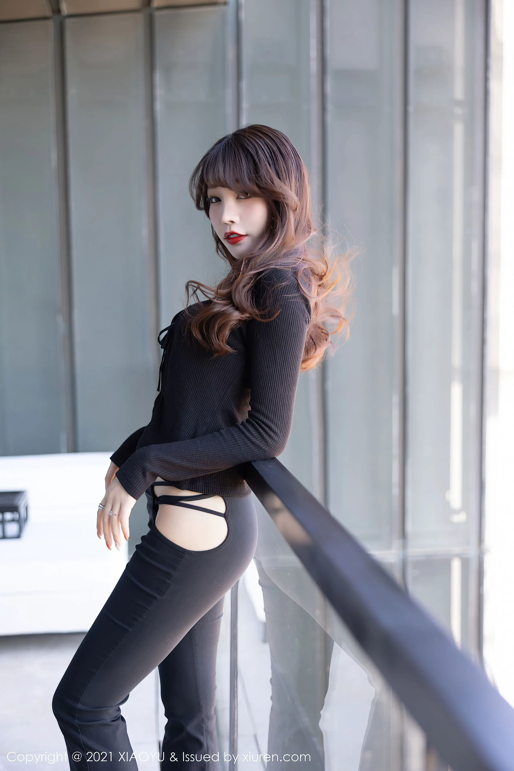 [语画界XIAOYU] Vol.531 芝芝Booty – 独特镂空情趣内依系列 - 爱照片