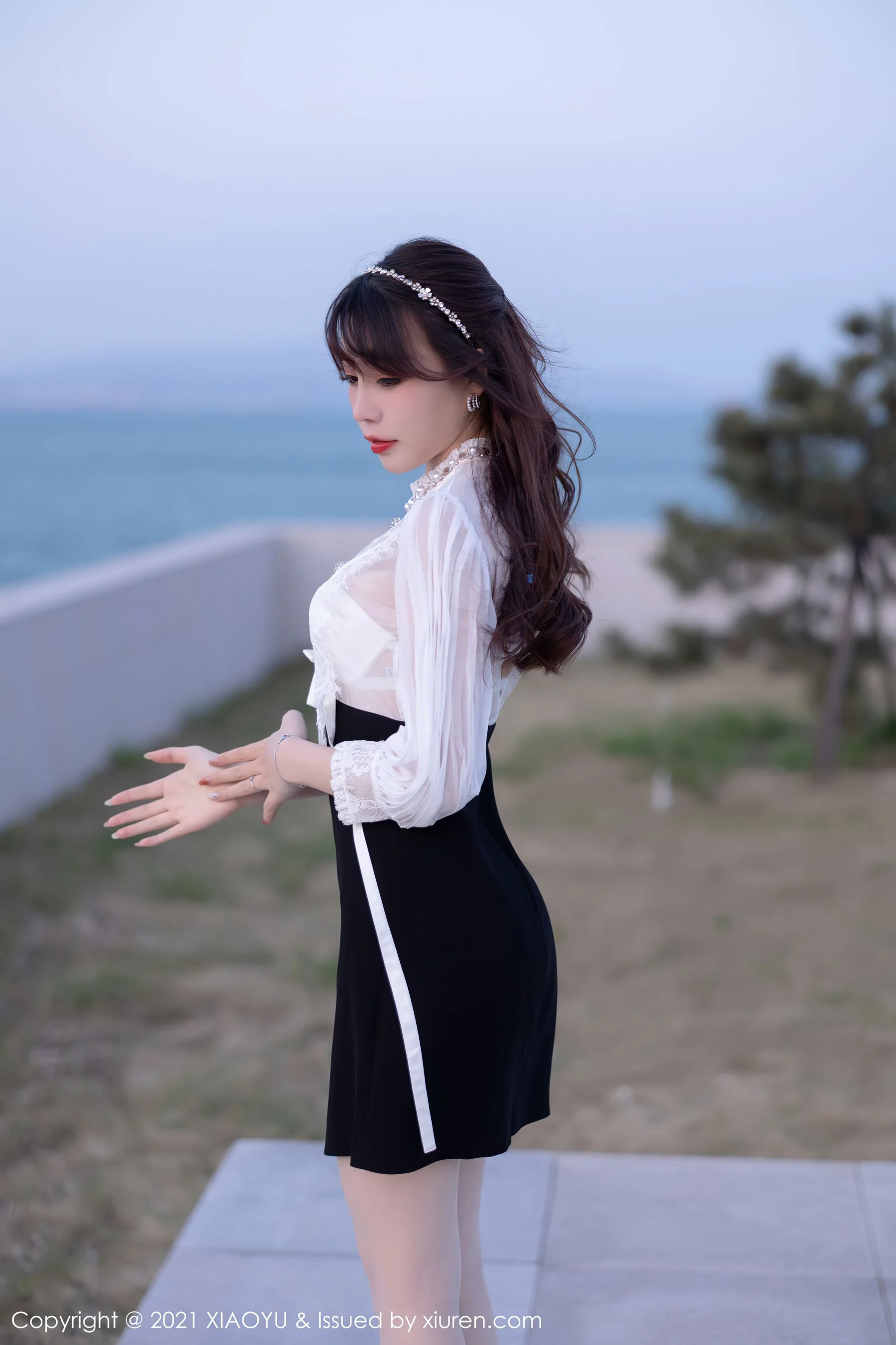 [语画界XIAOYU] Vol.534 芝芝Booty – 优雅多姿的都市OL - 爱照片
