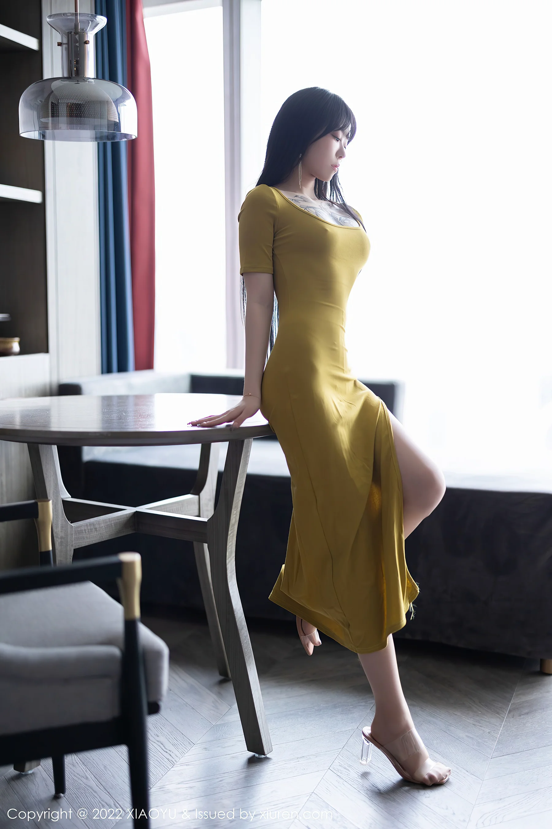 [XIAOYU语画界] VOL.829 奶瓶. 丝袜美腿 - 爱照片