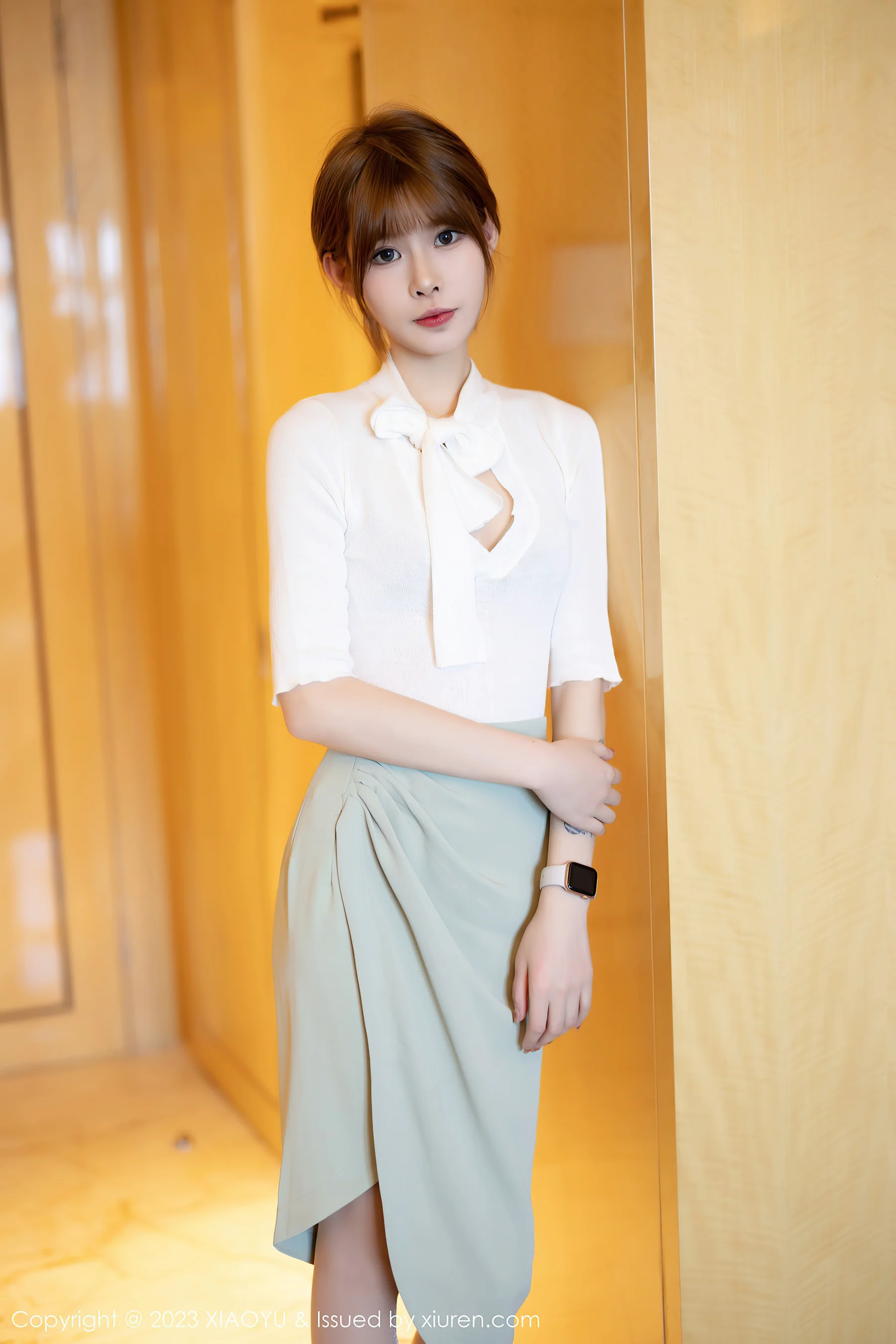 [XIAOYU语画界] VOL.939 77qiqi 丝袜美腿 - 爱照片
