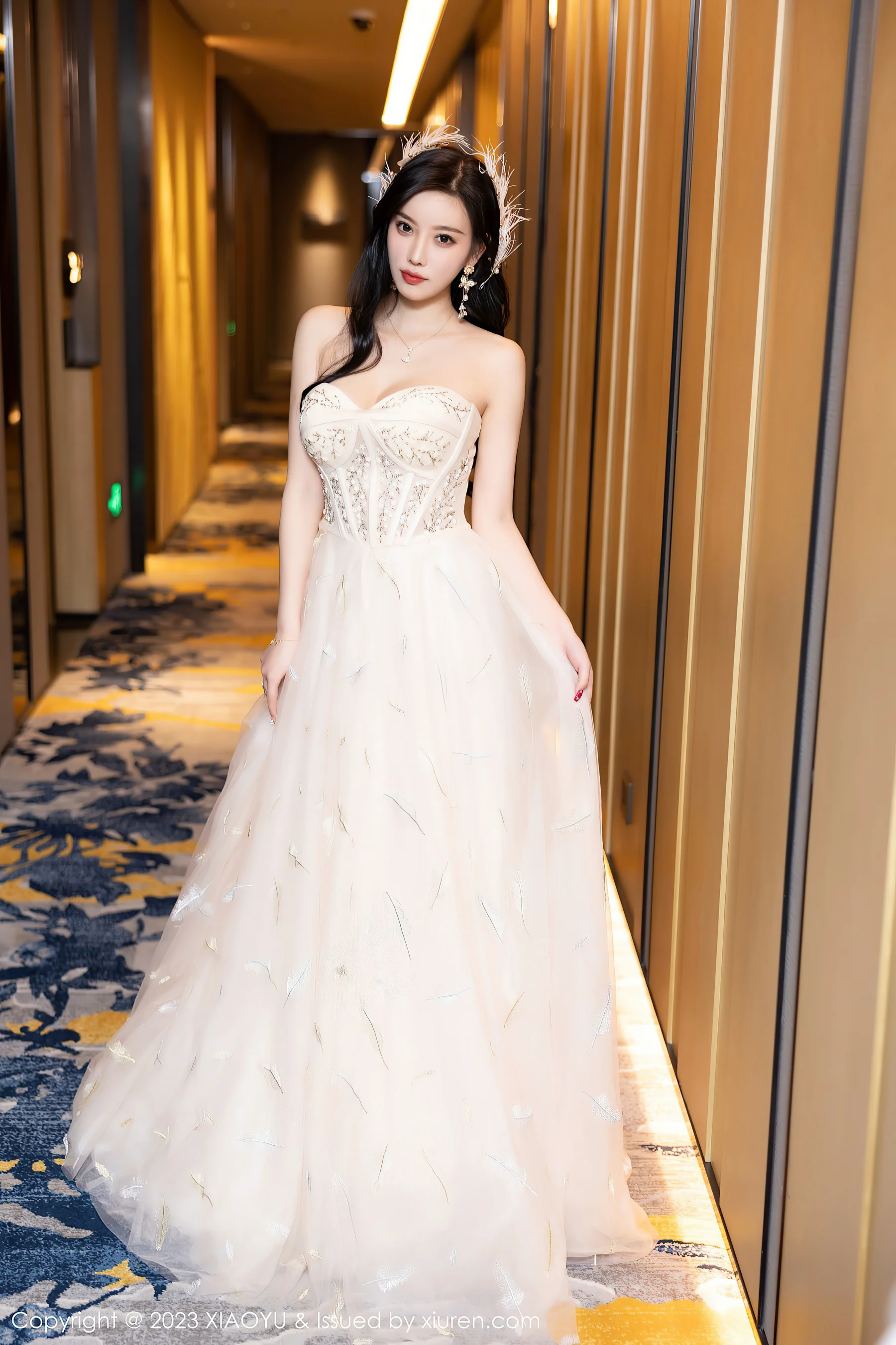 [XIAOYU语画界] VOL.941 杨晨晨Yome 长裙美臀 - 爱照片
