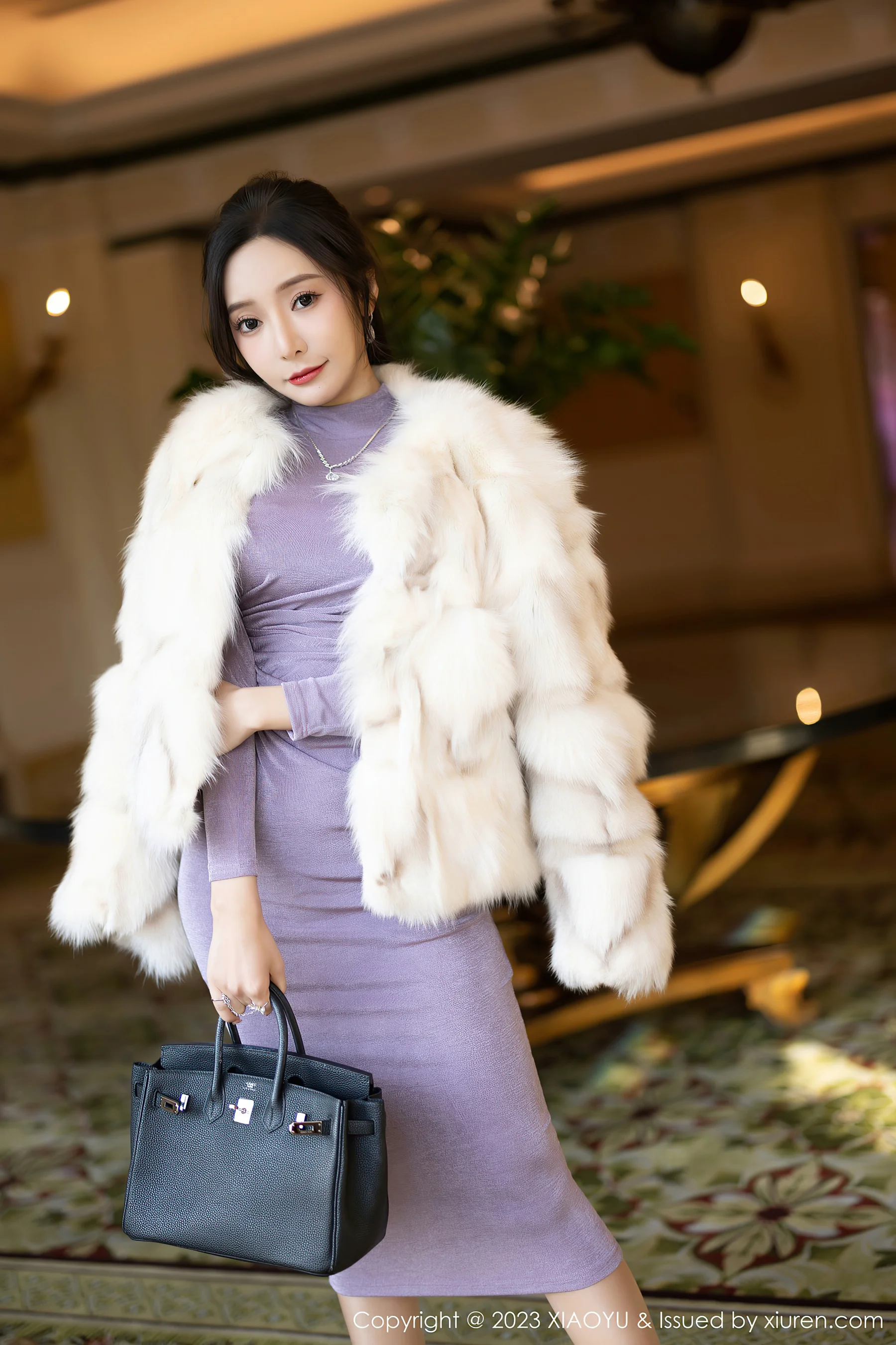 [XIAOYU语画界] VOL.947 王馨瑶yanni 长裙美腿 - 爱照片