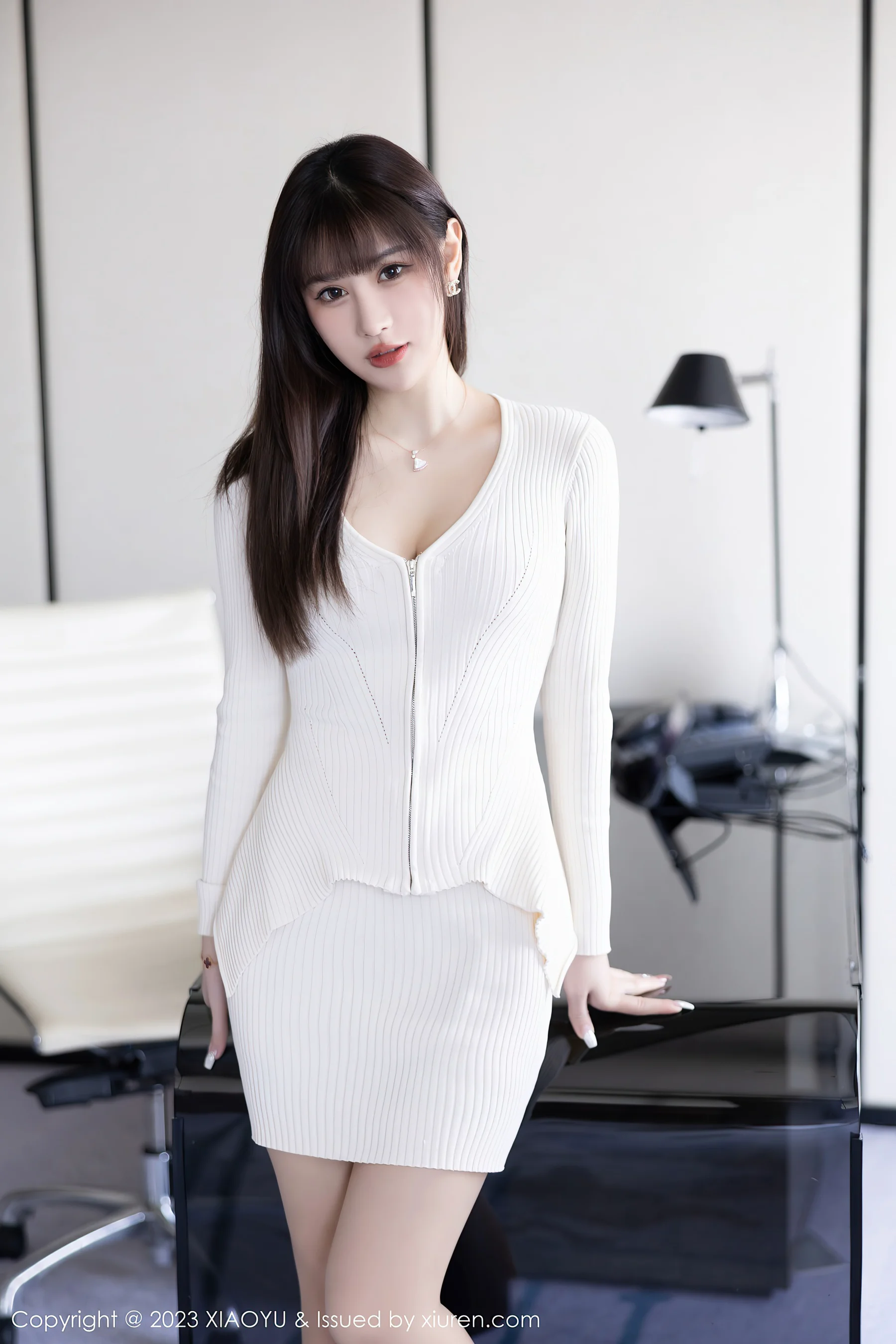 [XIAOYU语画界] VOL.966 张欣欣 短裙美臀 - 爱照片