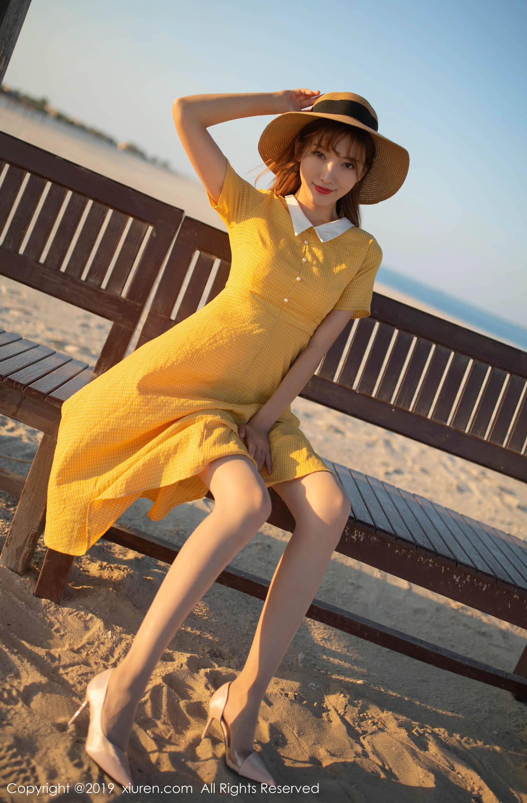 陆萱萱《海滨女友互动》 [秀人XIUREN] No.1812 写真集 - 爱照片