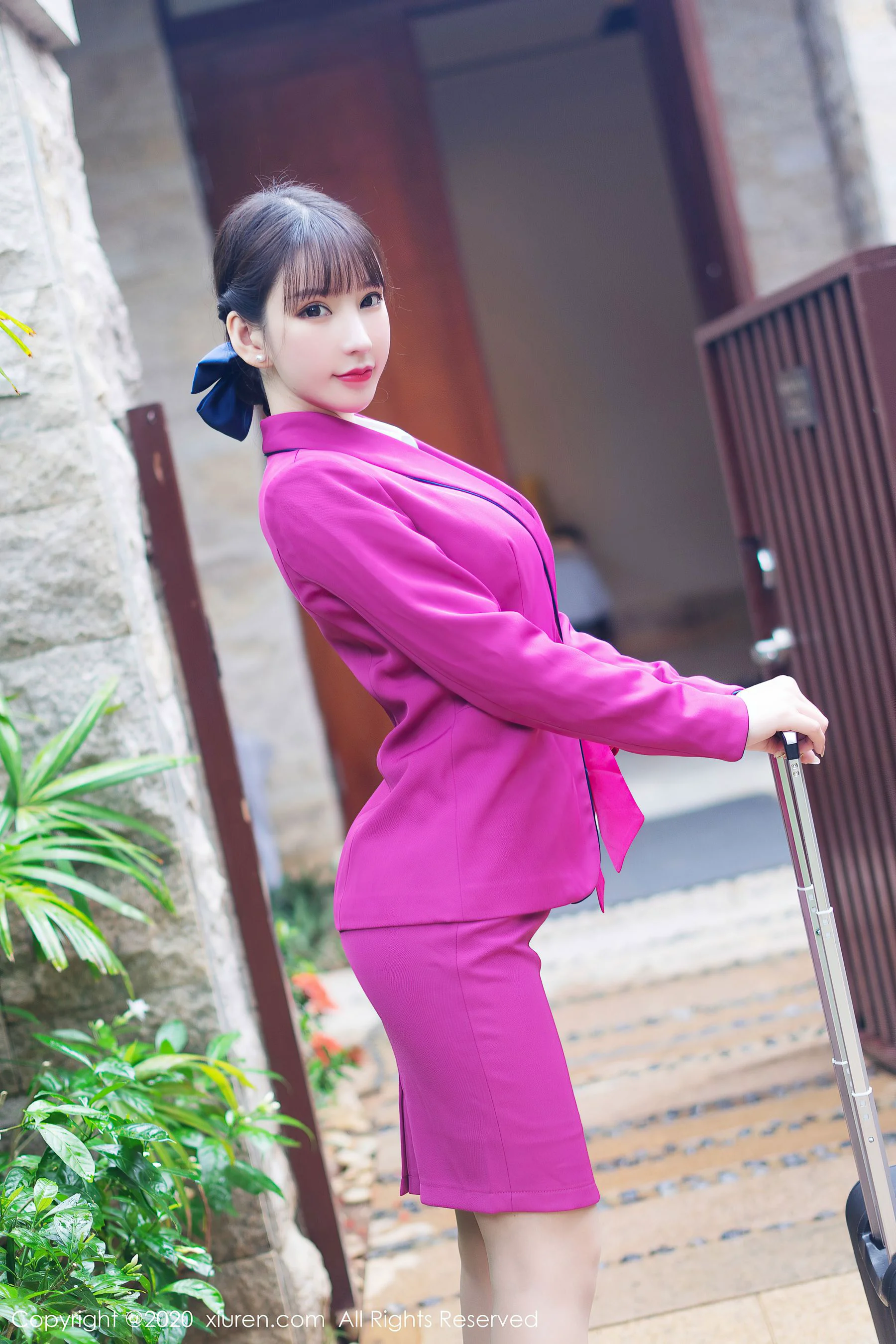 [秀人XIUREN] No.2367 周于希Sandy – 空乘制服主题系列 - 爱照片
