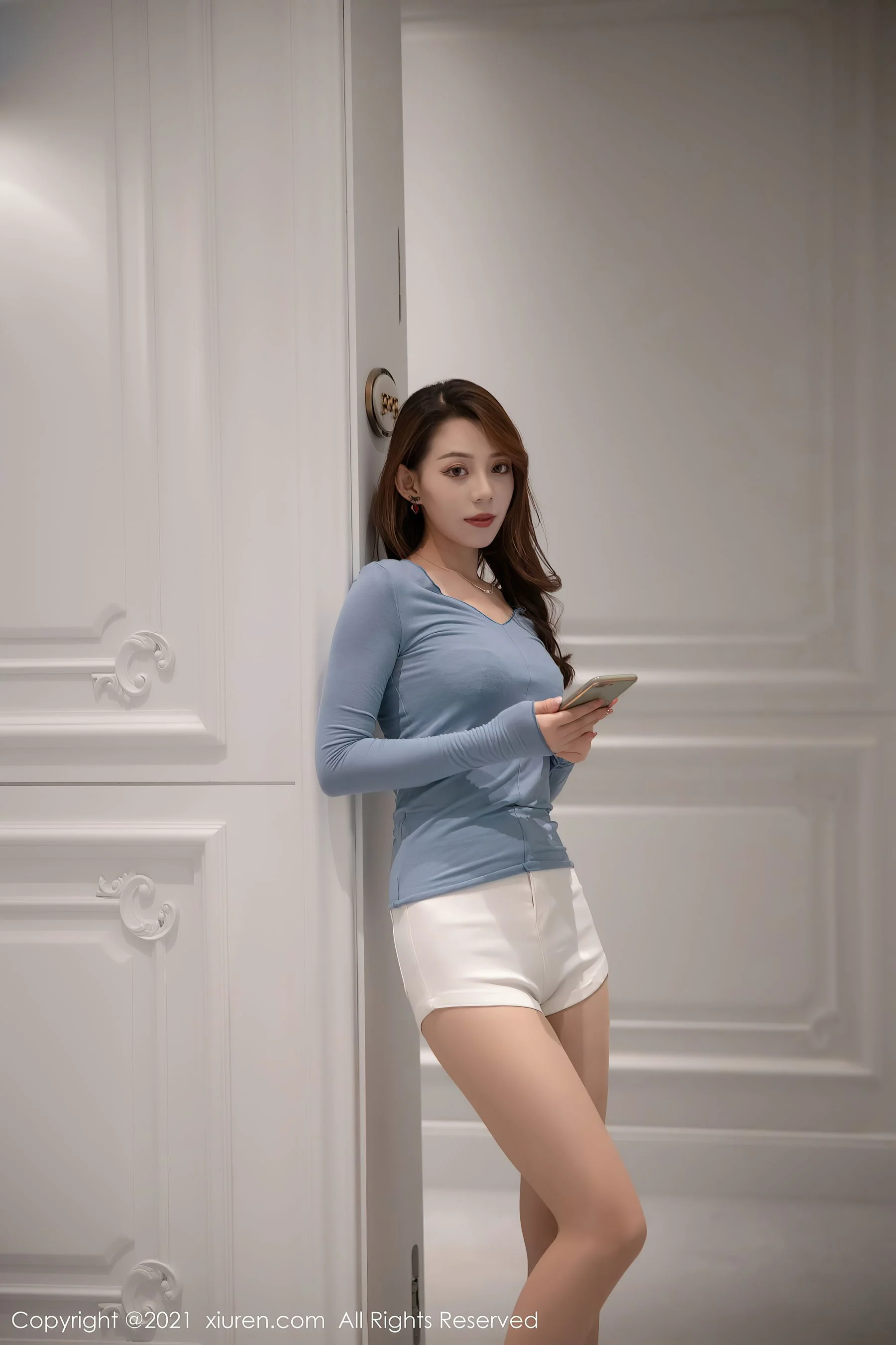 [秀人XIUREN] No.3000 言沫 – 轻熟风格的都市丽人服饰 - 爱照片