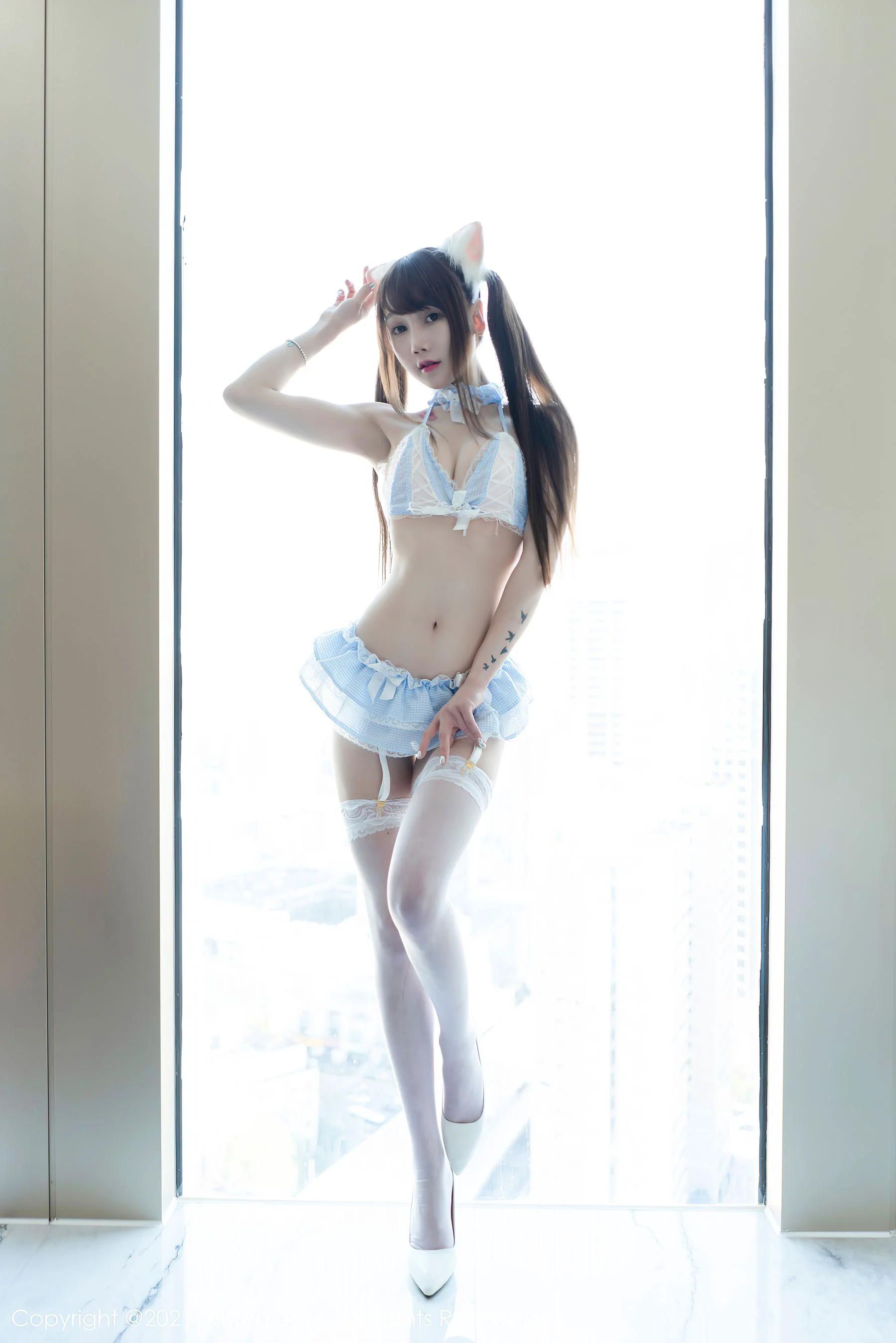[秀人XIUREN] No.3130 星小兔 Meet u – 俏皮性感的猫耳制服 - 爱照片