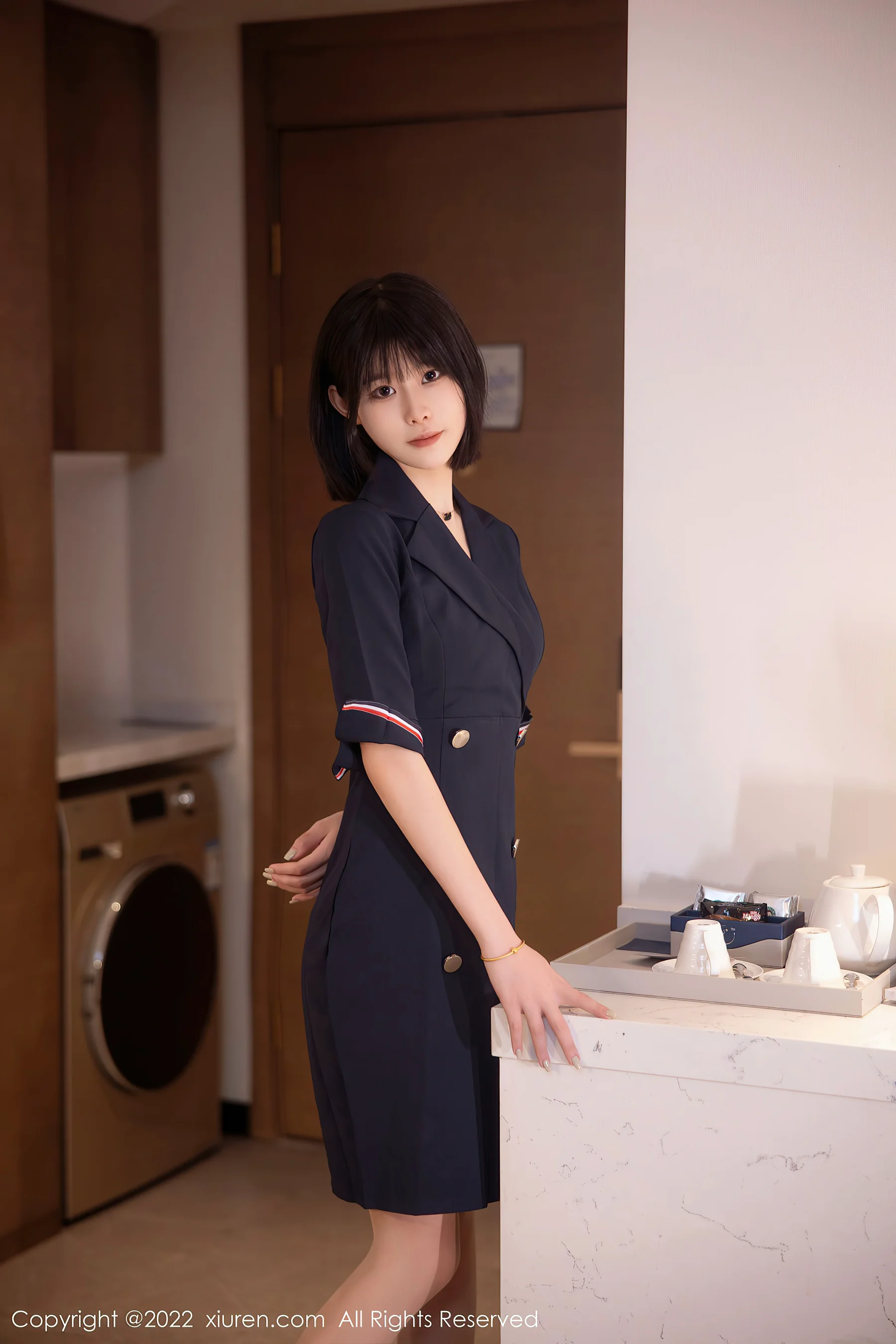 [XiuRen秀人网] No.5329 77qiqi 美腿丝袜 - 爱照片
