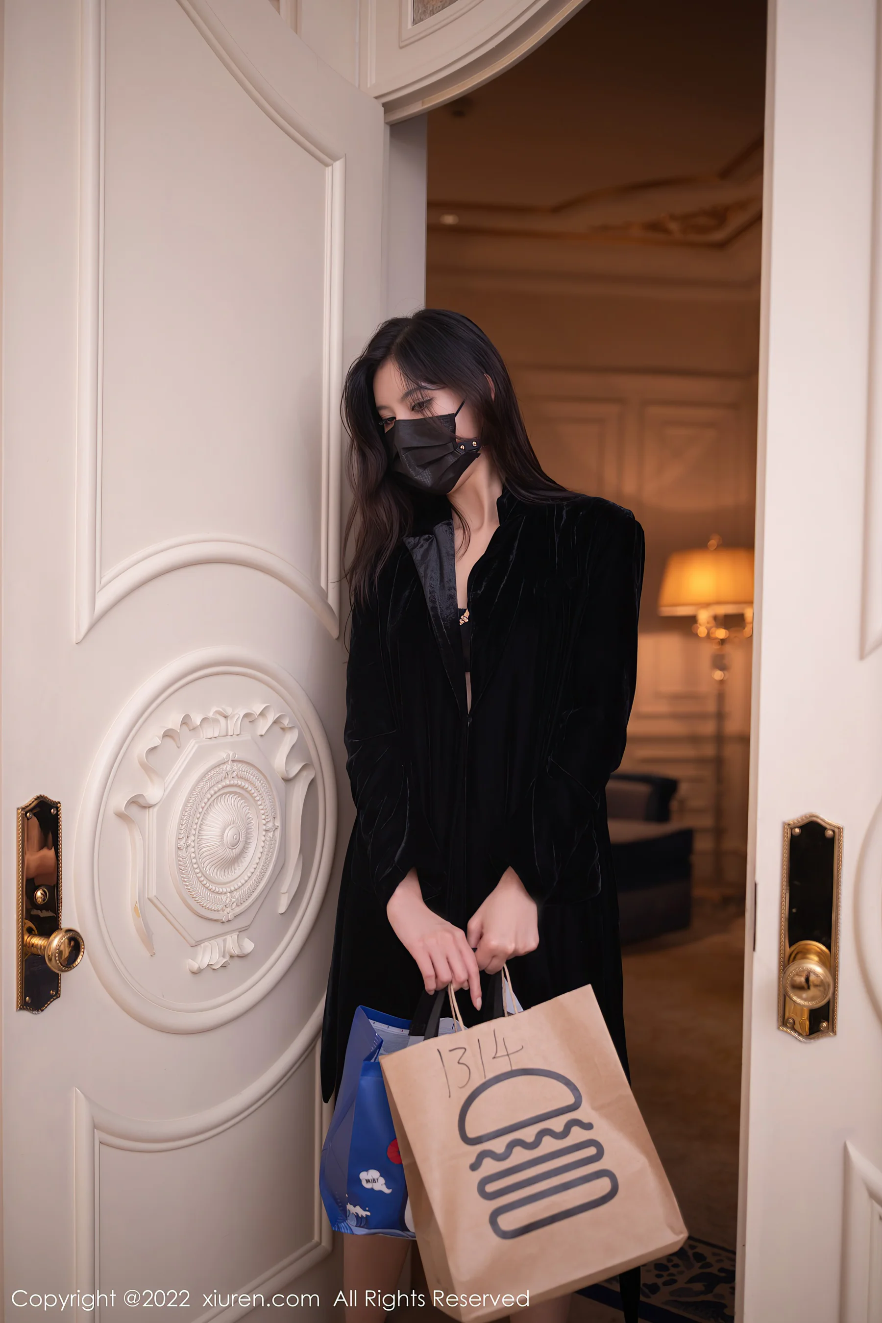 [XiuRen秀人网] No.5797 就是阿朱啊 情趣服饰 - 爱照片