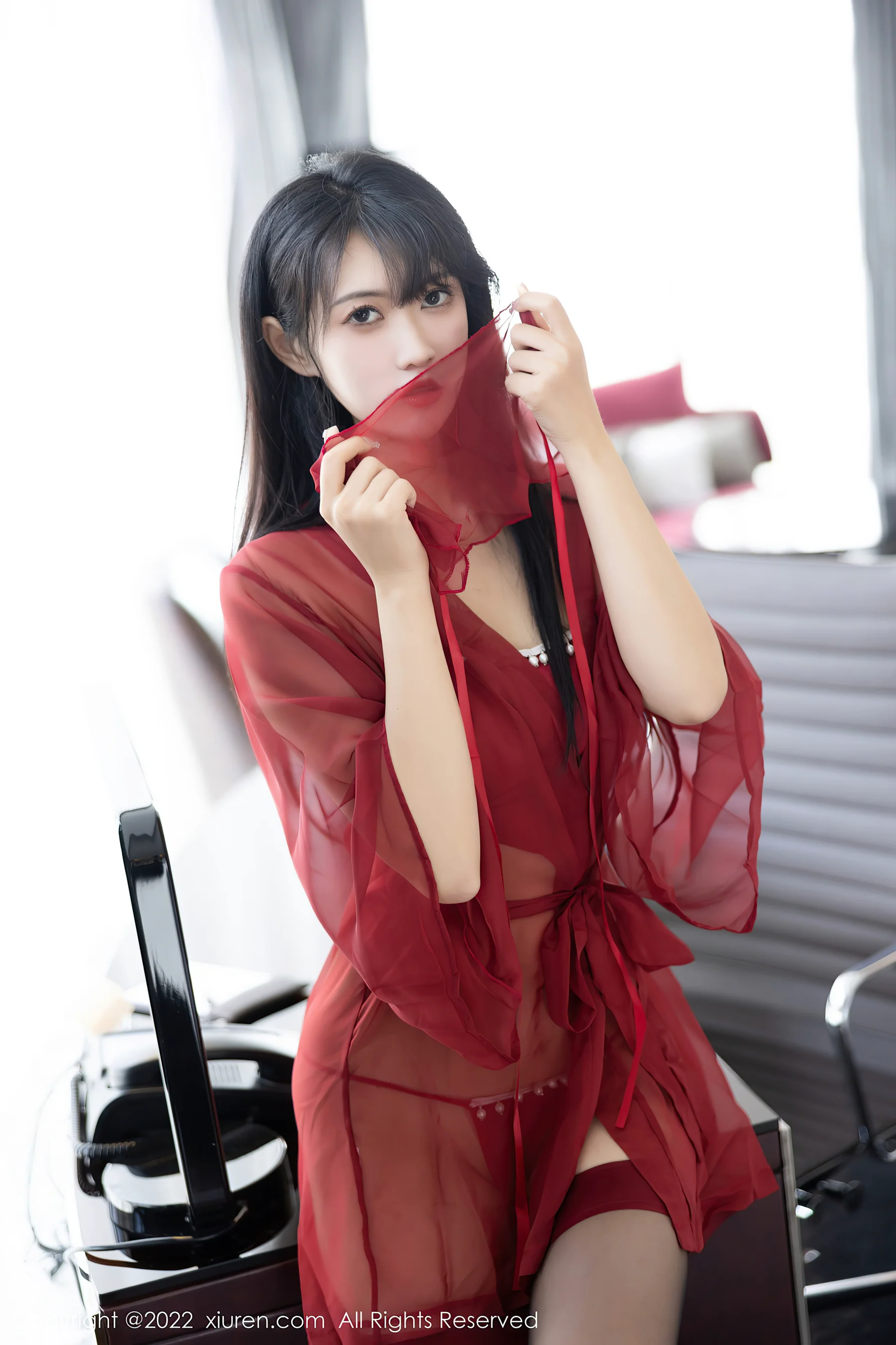 [XiuRen秀人网] No.5850 林子遥 美腿丝袜 - 爱照片