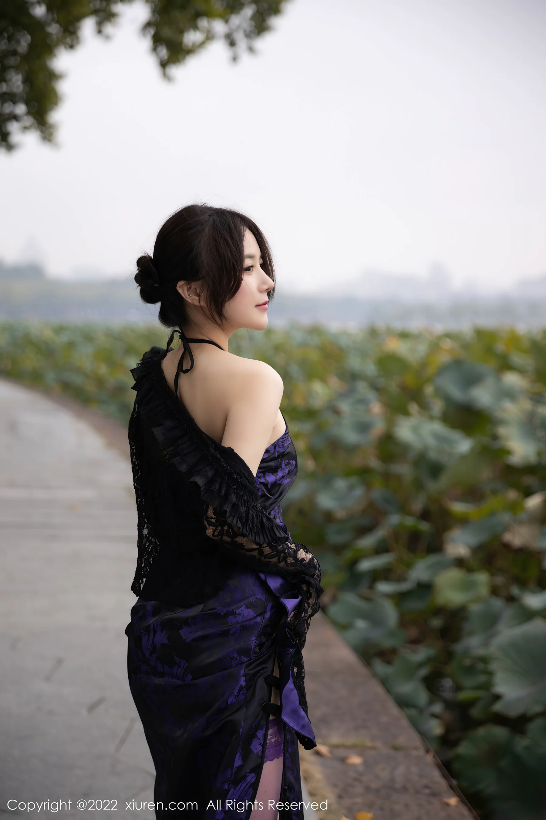 [XiuRen秀人网] No.6074 鱼子酱Fish 丝袜美腿 - 爱照片