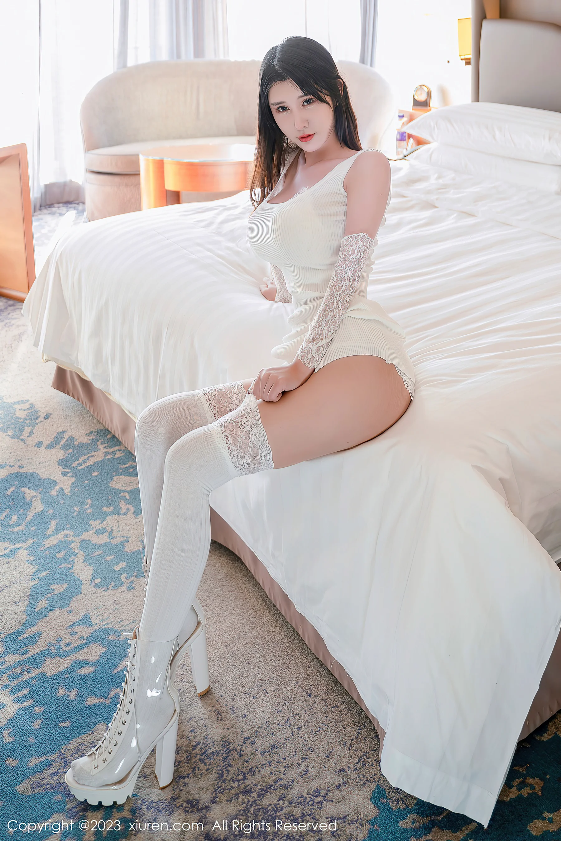 [XiuRen秀人网] No.6128 夏沫沫tifa 丝袜美腿 - 爱照片