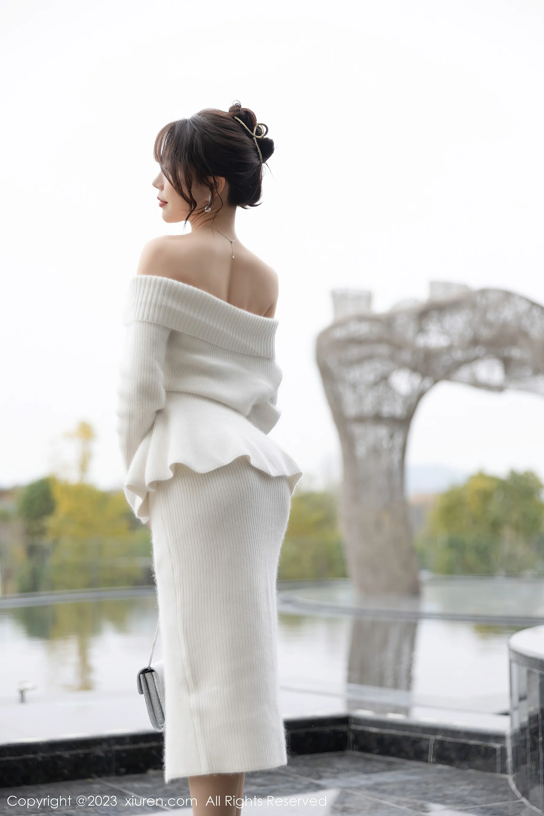 [XiuRen秀人网] No.6132 徐莉芝Booty 温泉美腿 - 爱照片