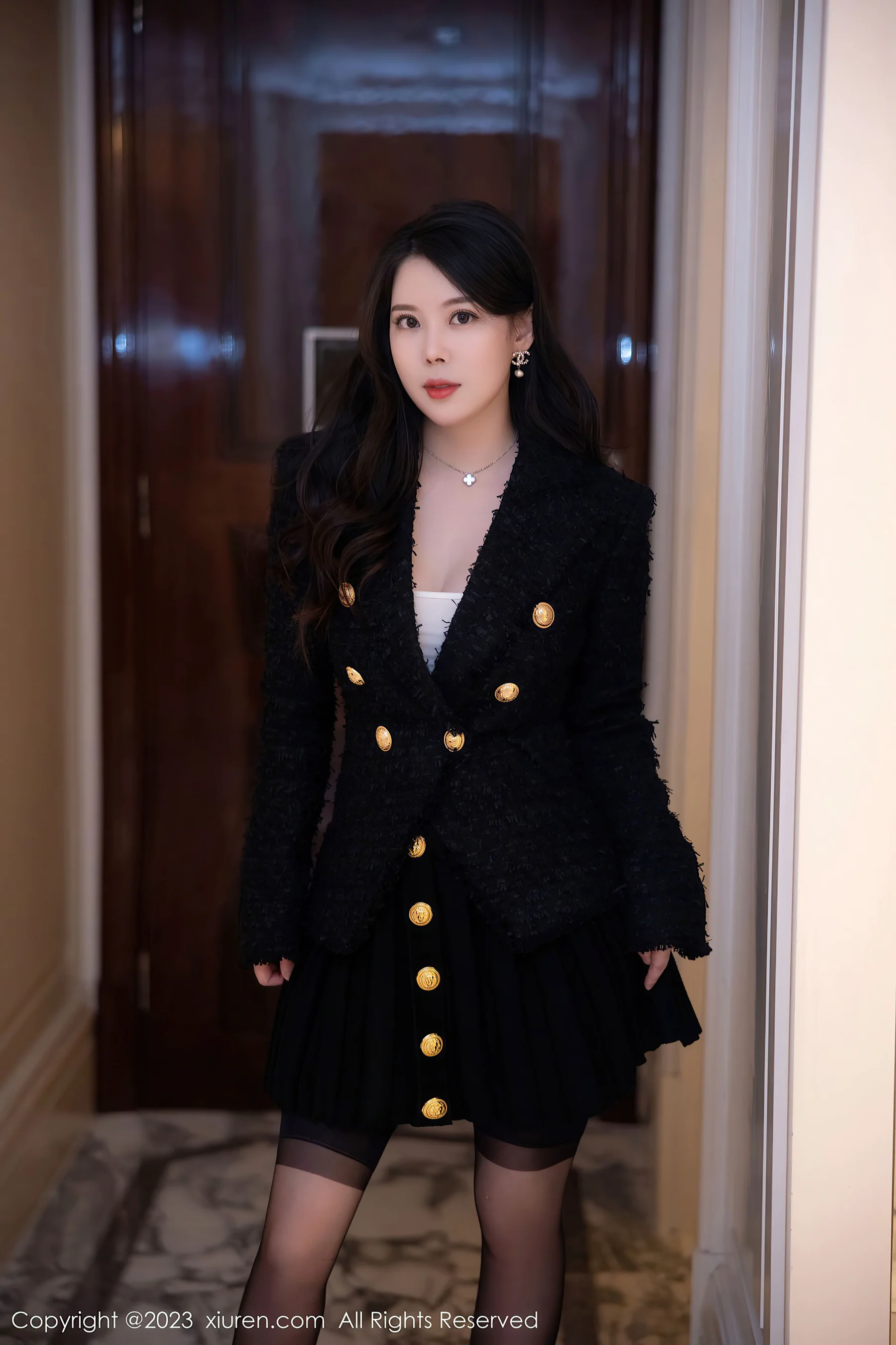 [XiuRen秀人网] No.6147 白茹雪 黑丝美臀 - 爱照片