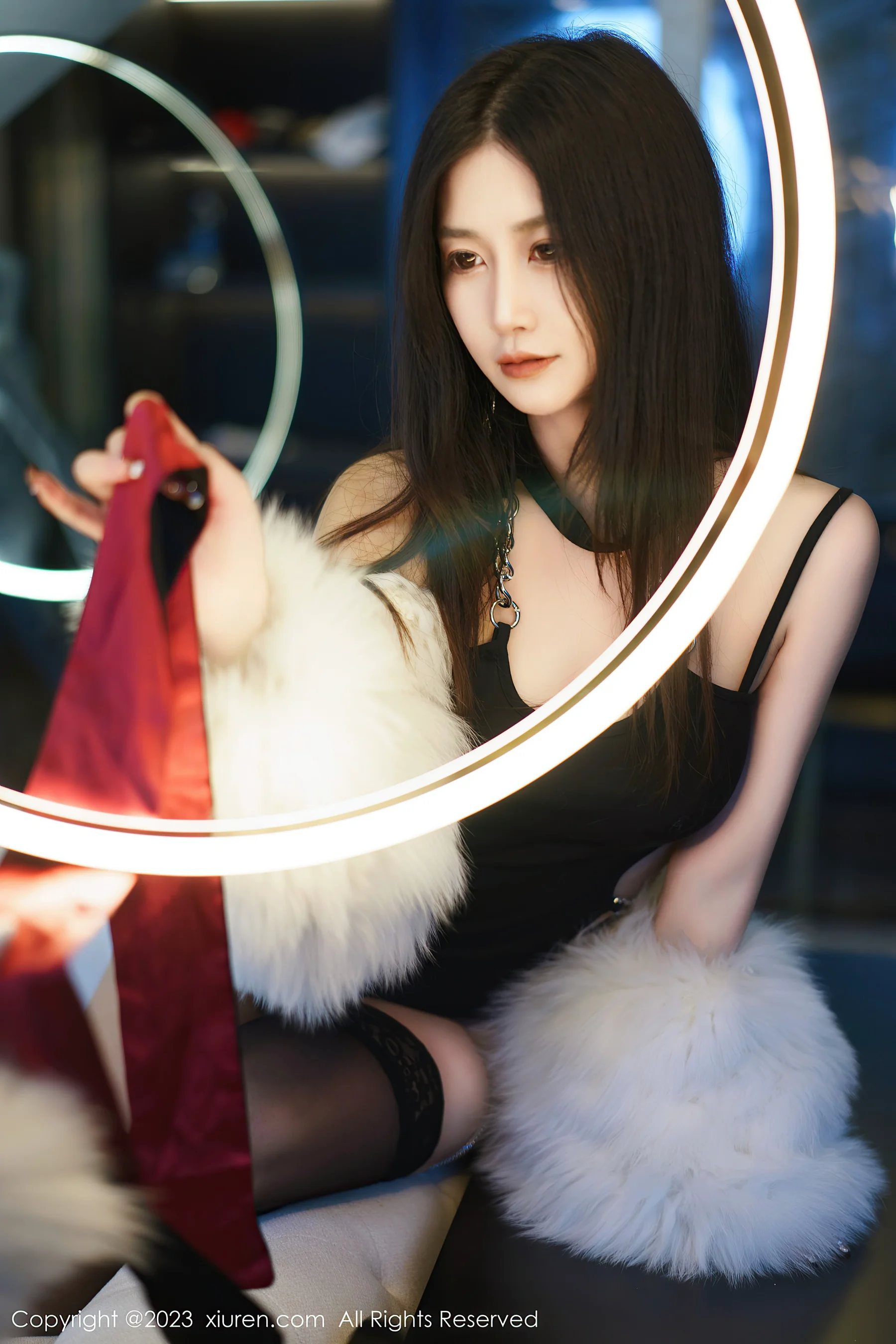 [XiuRen秀人网] No.6162 laura阿姣 美腿丝袜 - 爱照片