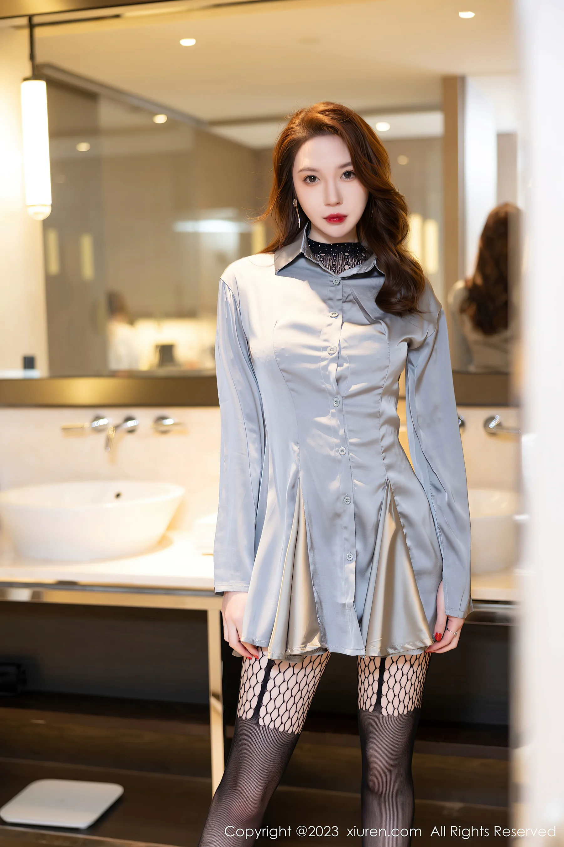 [XiuRen秀人网] No.6271 梦心玥 黑丝美腿 - 爱照片