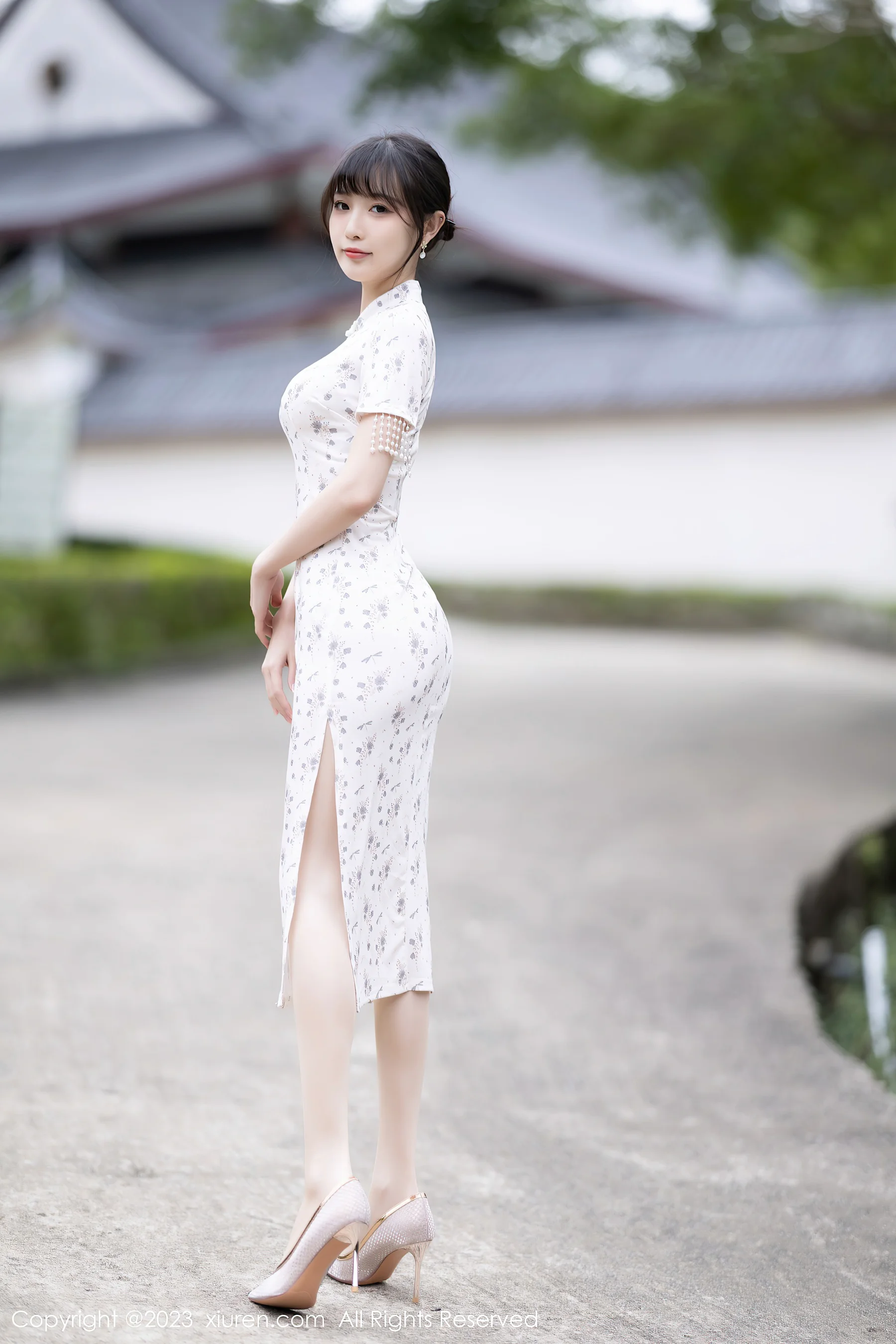 [XiuRen秀人网] No.6346 林星阑 旗袍美腿 - 爱照片