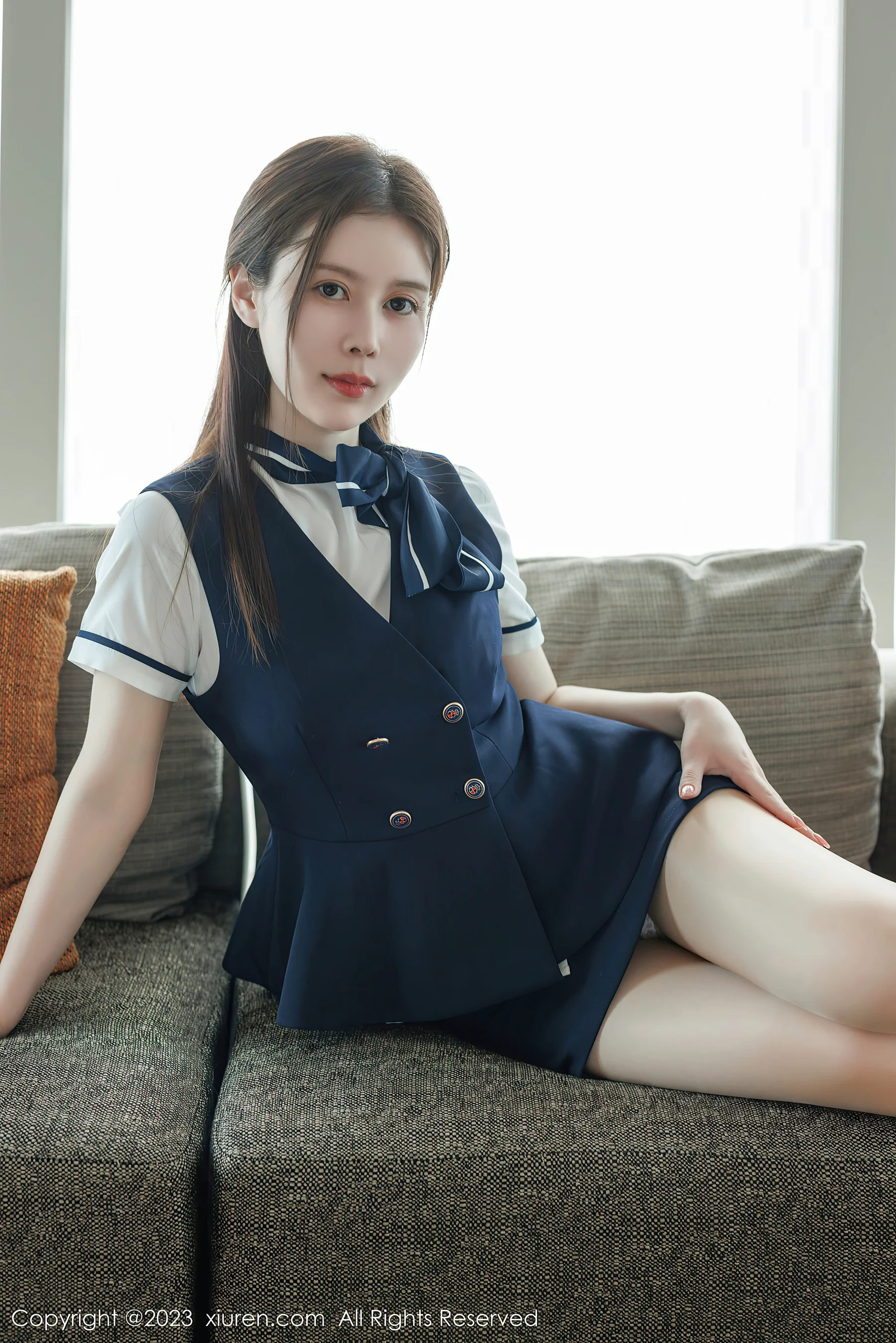 [XiuRen秀人网] No.6545 吴雪瑶 丝袜美腿 - 爱照片