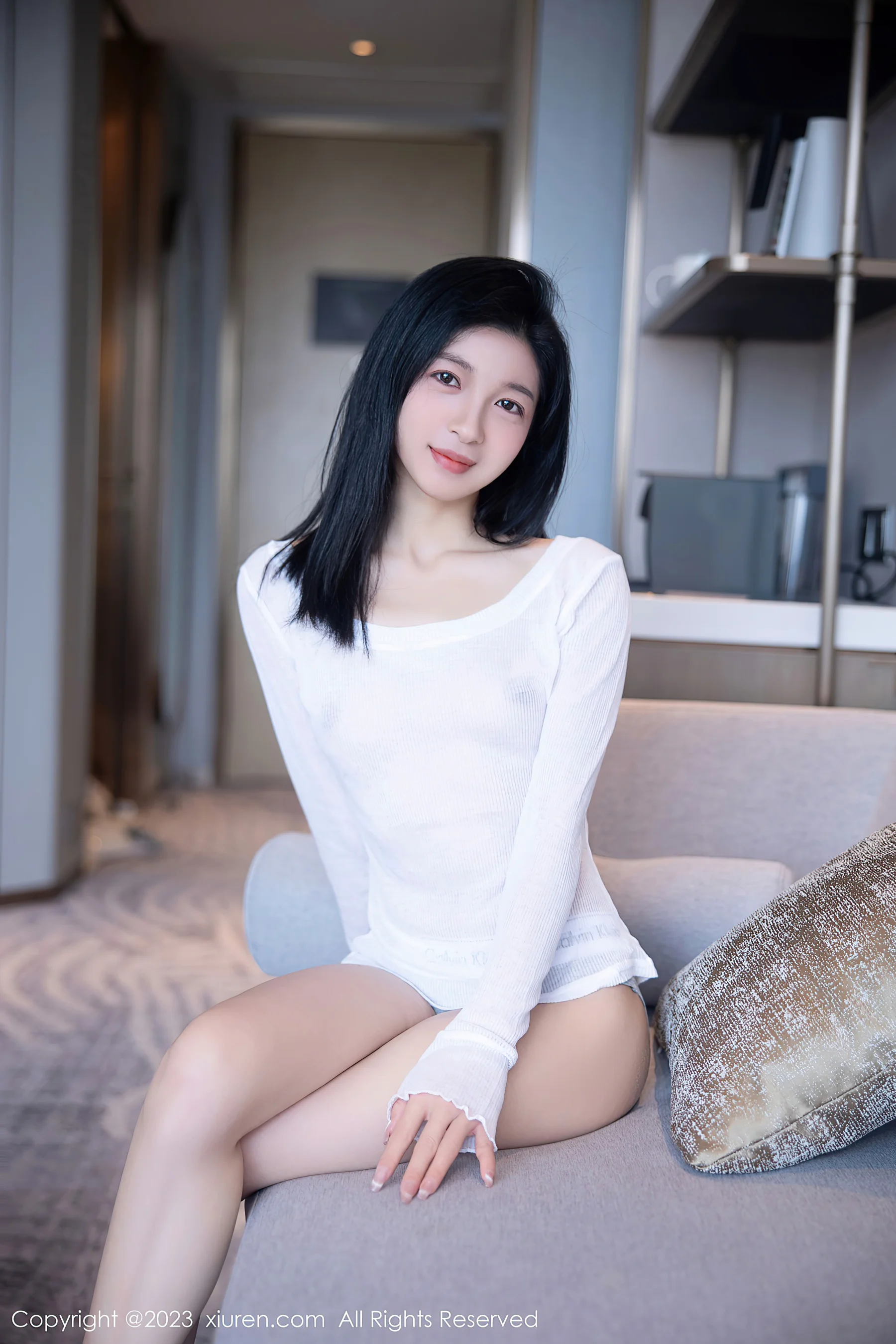 [XiuRen秀人网] No.6619 茜茜Kimi 清纯美腿 - 爱照片