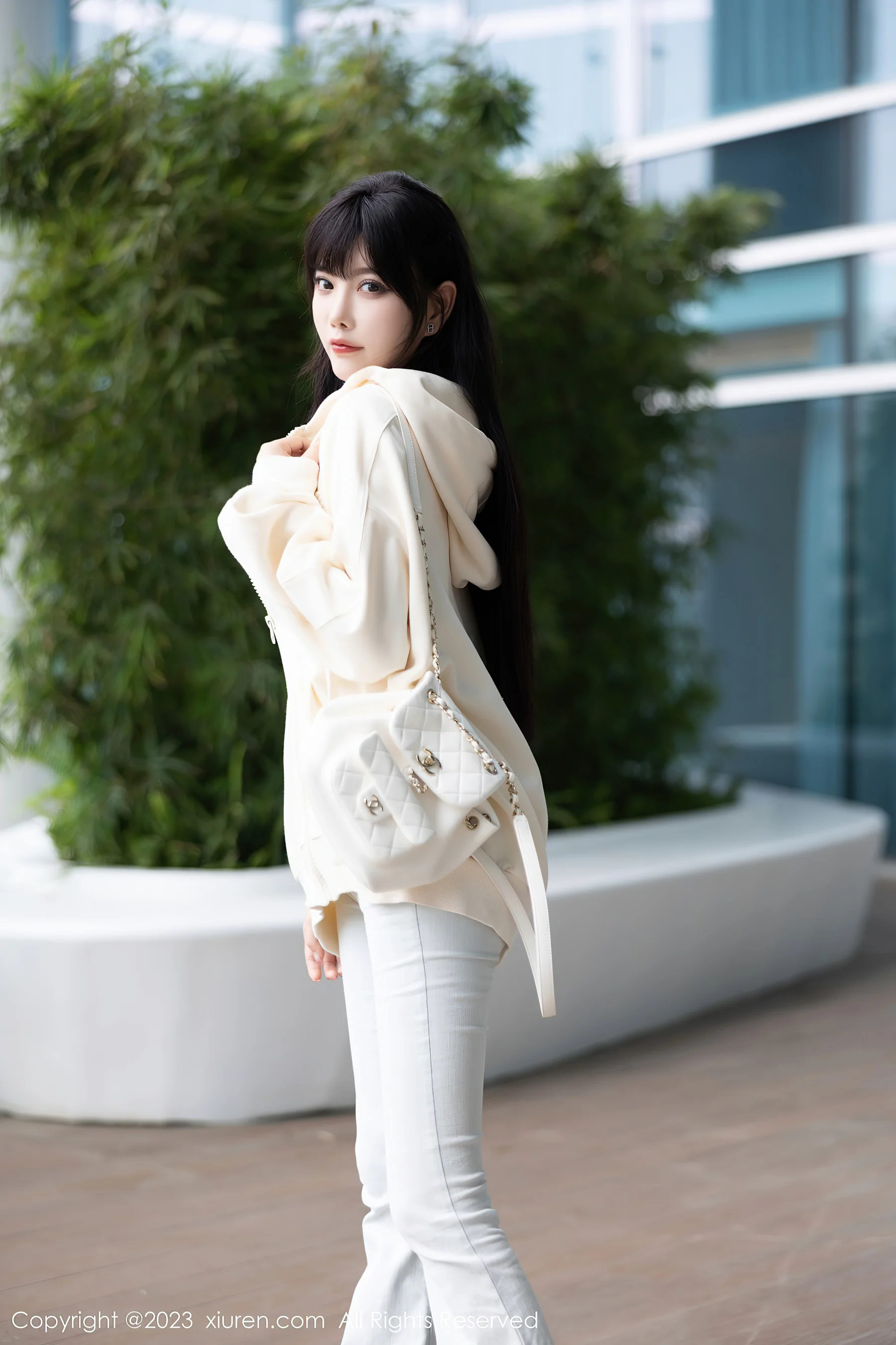 [XiuRen秀人网] No.6707 杨晨晨Yome 美腿美臀 - 爱照片