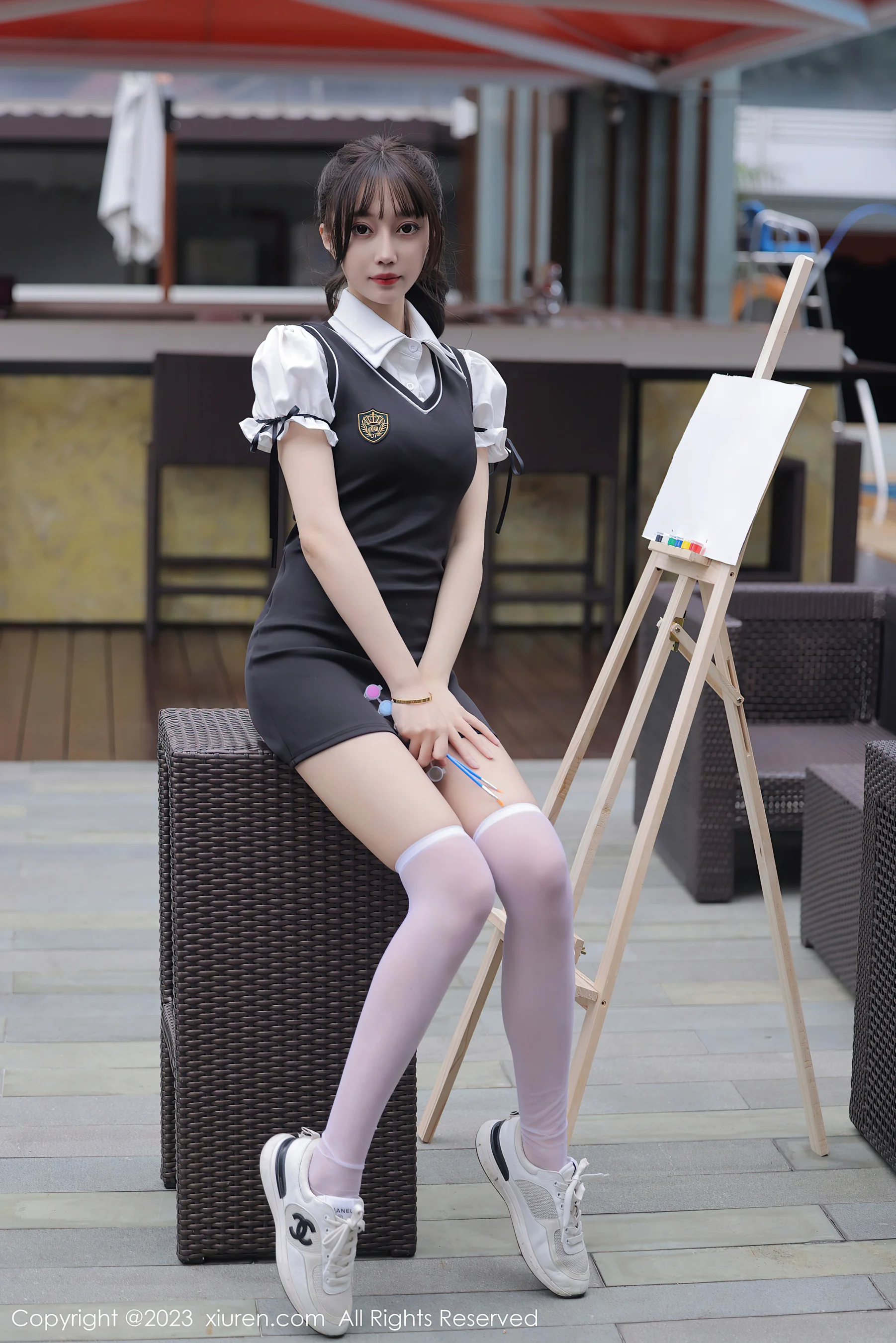 [XiuRen秀人网] No.6889 玥儿玥er 丝袜美腿 - 爱照片