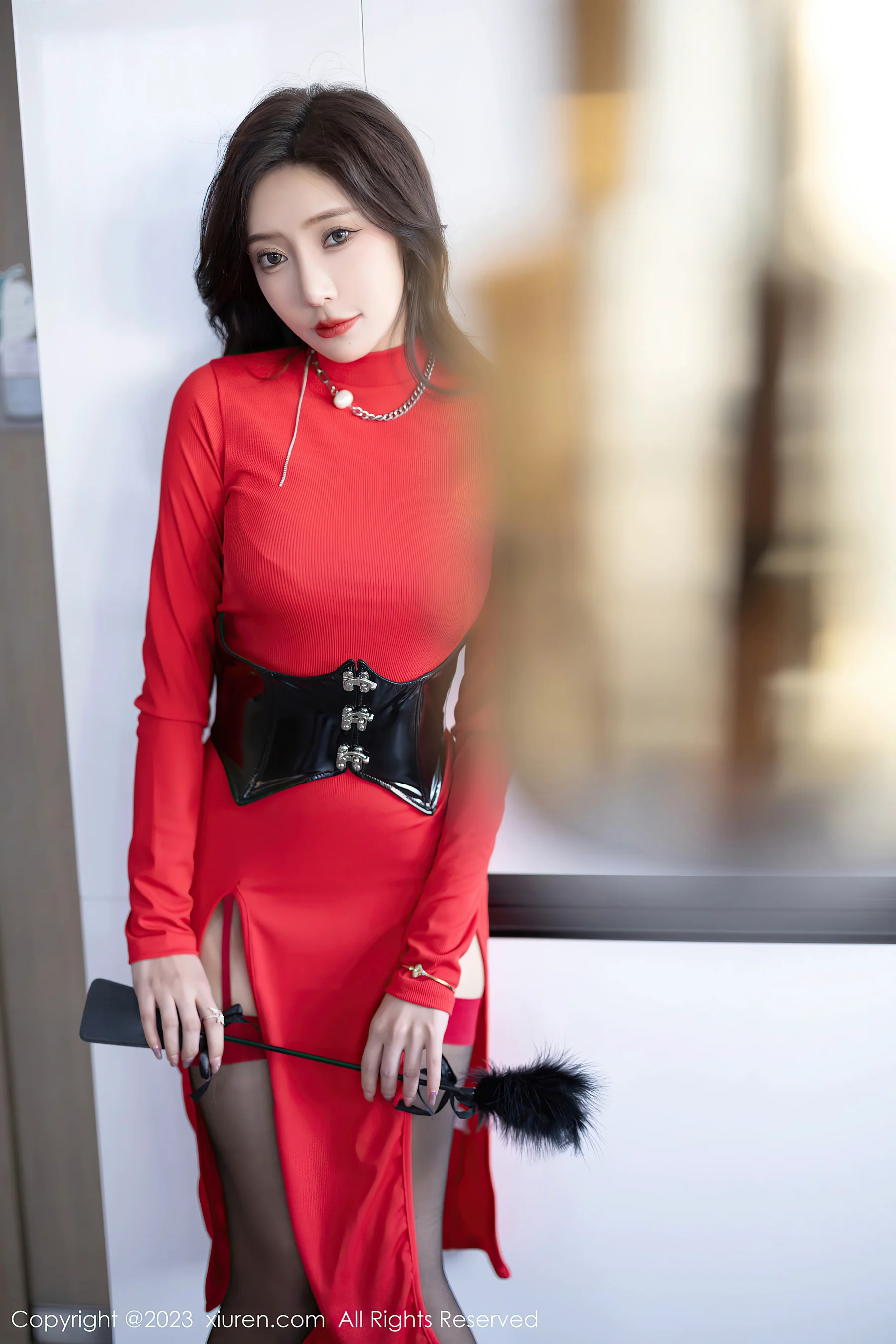 [XiuRen秀人网] No.7190 王馨瑶yanni 黑丝美腿 - 爱照片