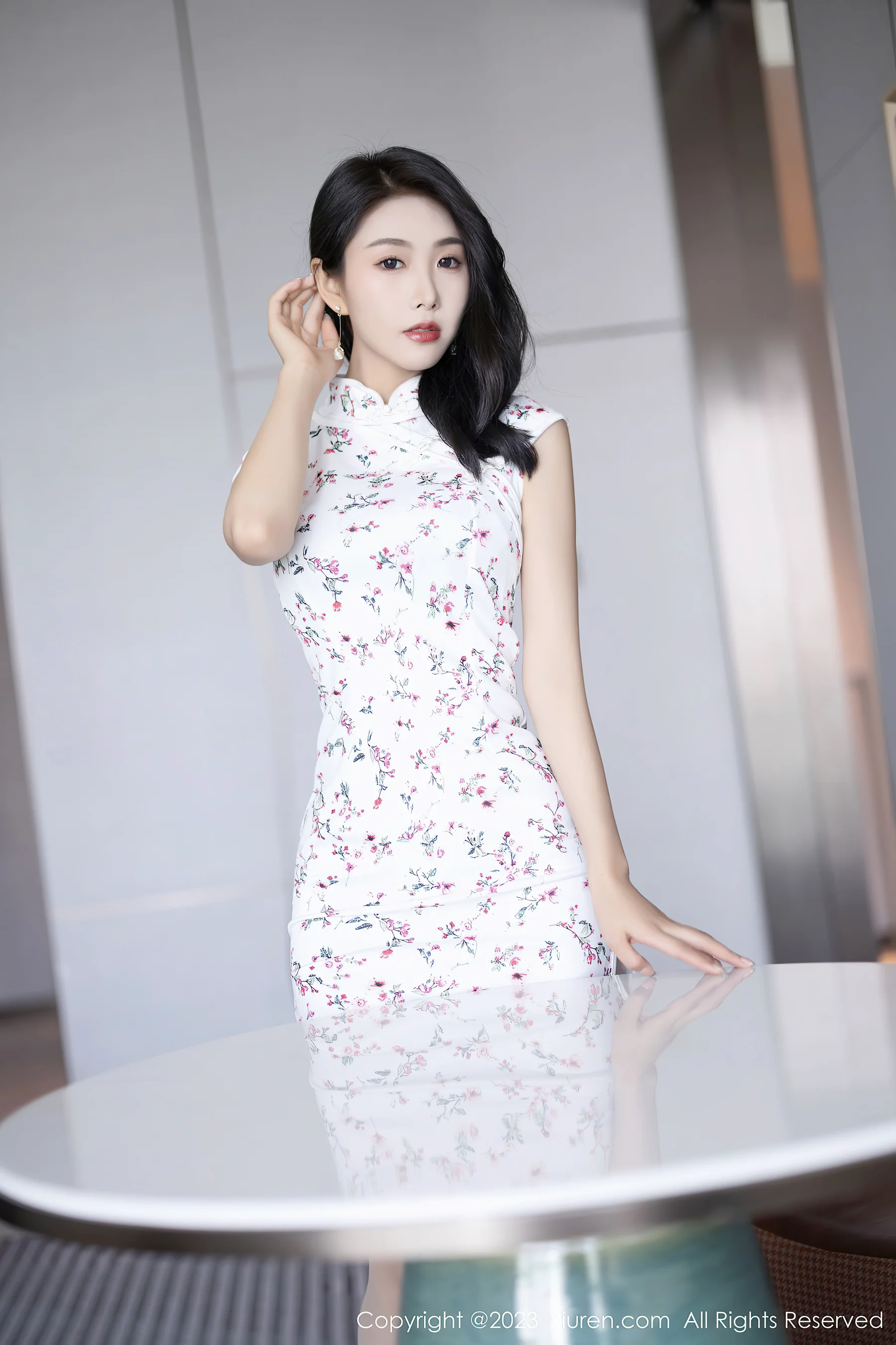 [XiuRen秀人网] No.7279 苏苏阿 丝袜美腿 - 爱照片