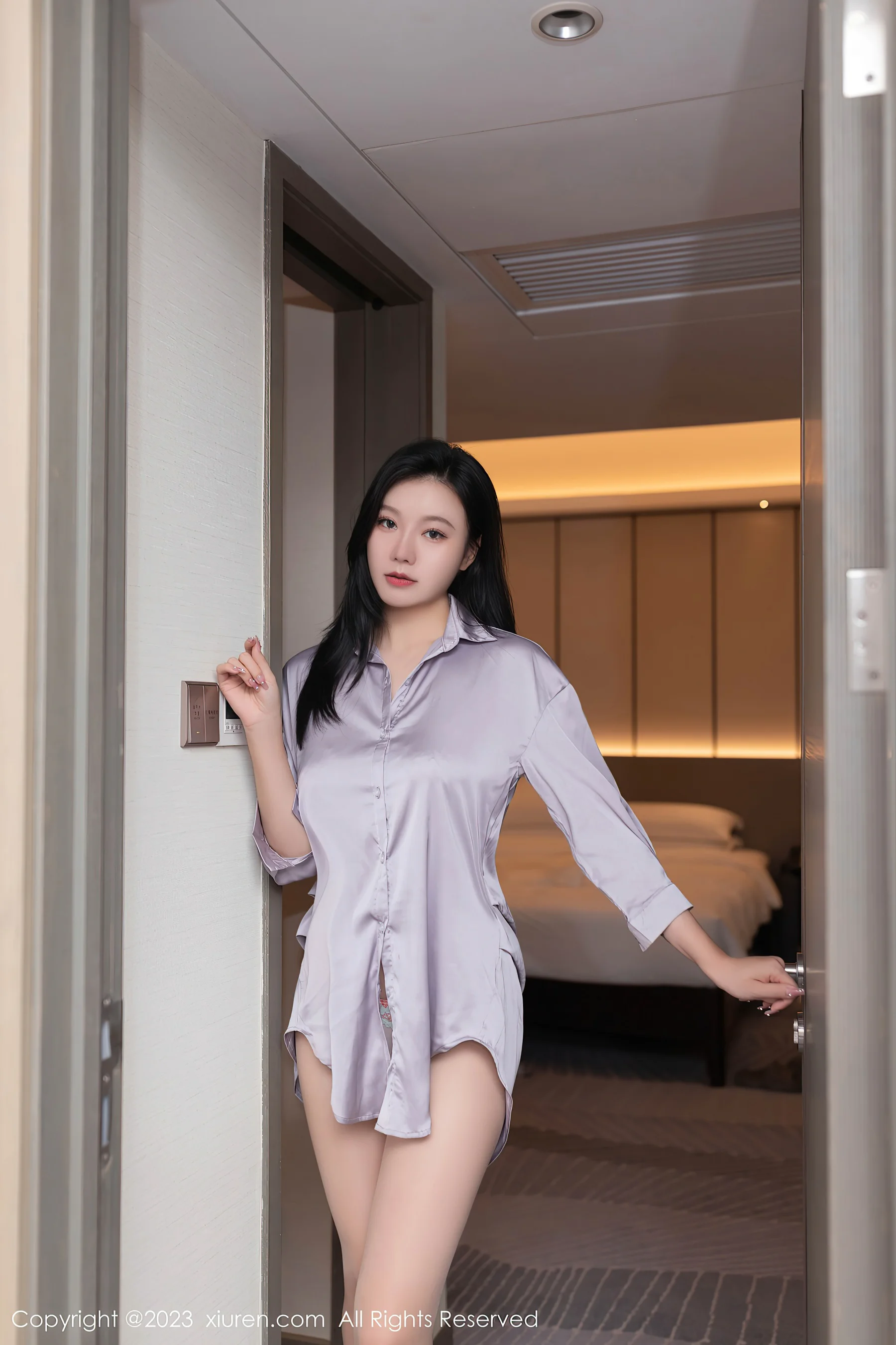 [XiuRen秀人网] No.7376 安然anran 美腿御姐 - 爱照片