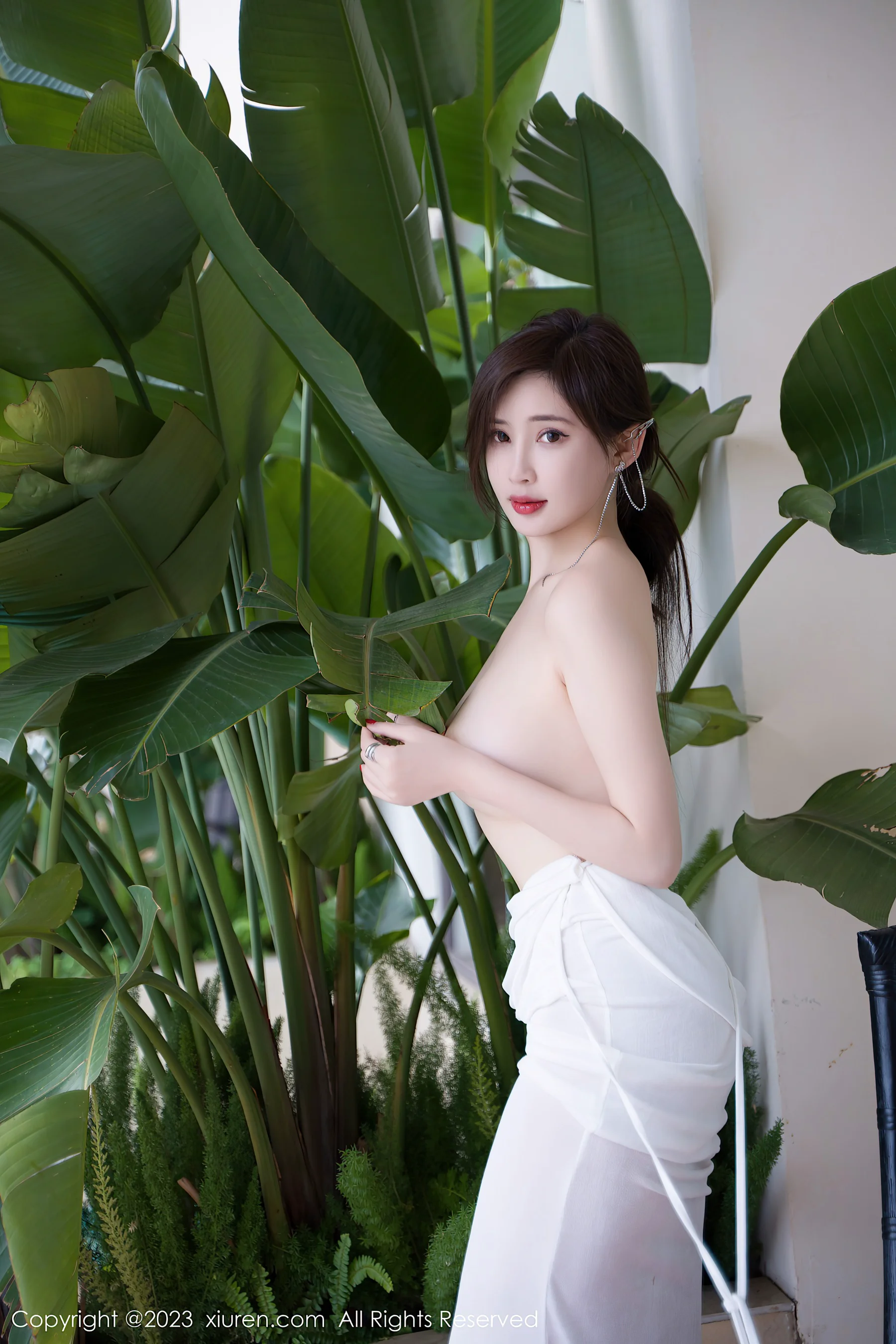 [XiuRen秀人网] No.7461 Carol周妍希 长裙美臀 - 爱照片