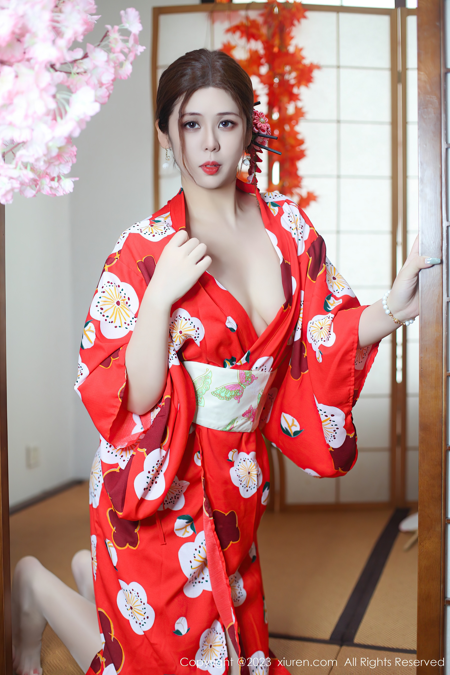[XiuRen秀人网] No.7736 月野兔美妞 和服美腿 - 爱照片