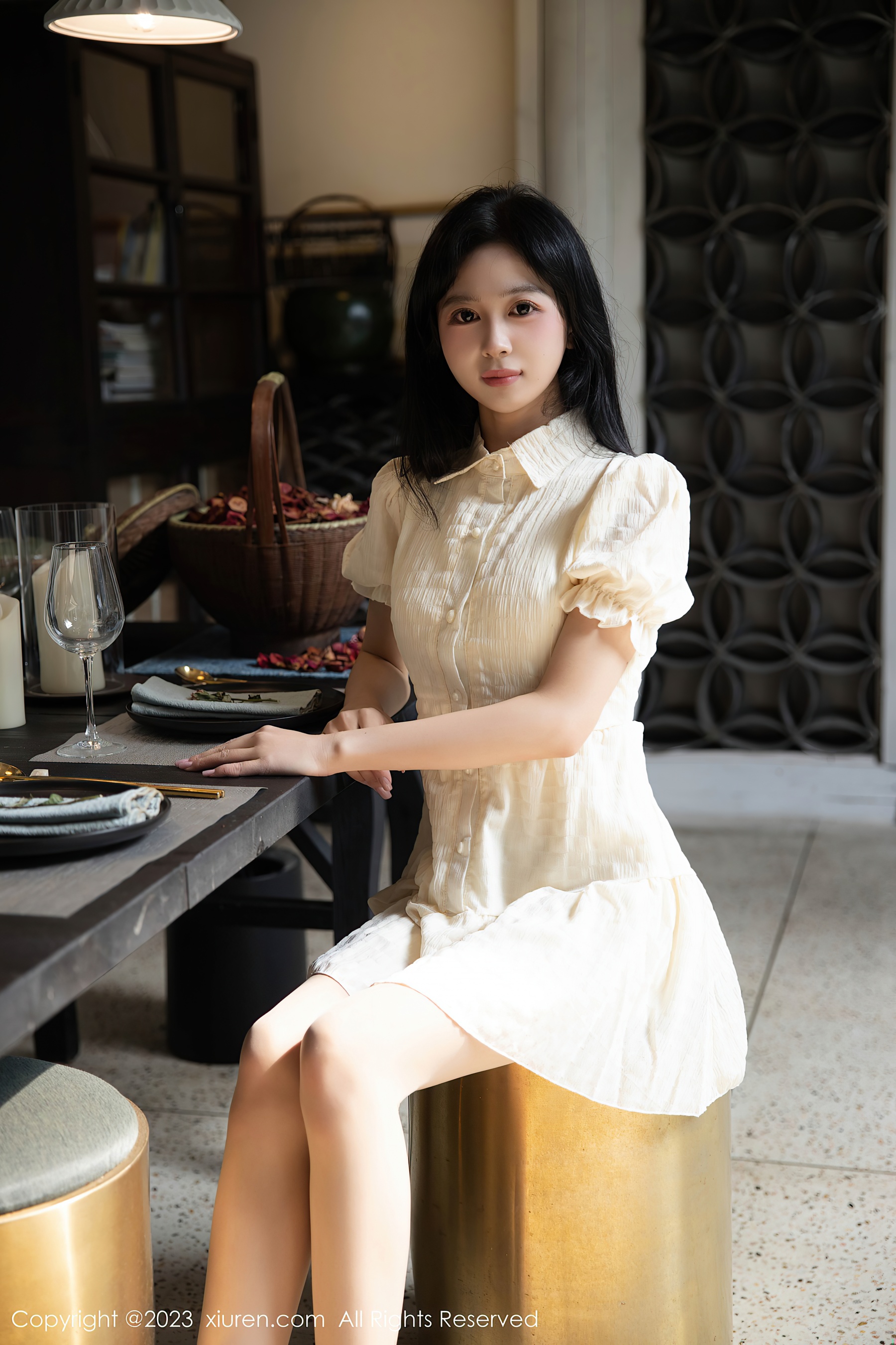 [XiuRen秀人网] No.7742 糖豆sisi 清纯美腿 - 爱照片