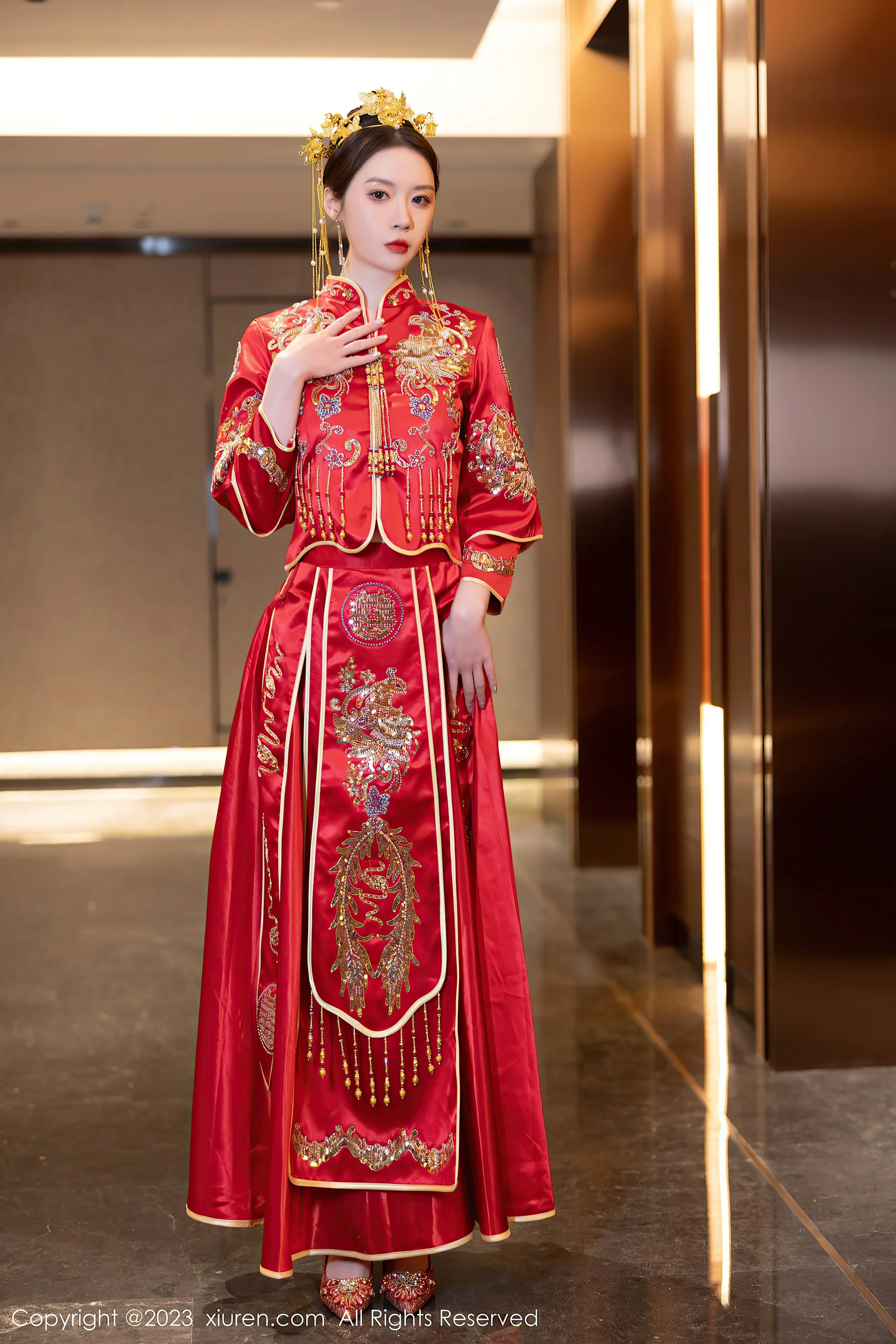 [XiuRen秀人网] No.7766 梦心玥 婚嫁美腿 - 爱照片