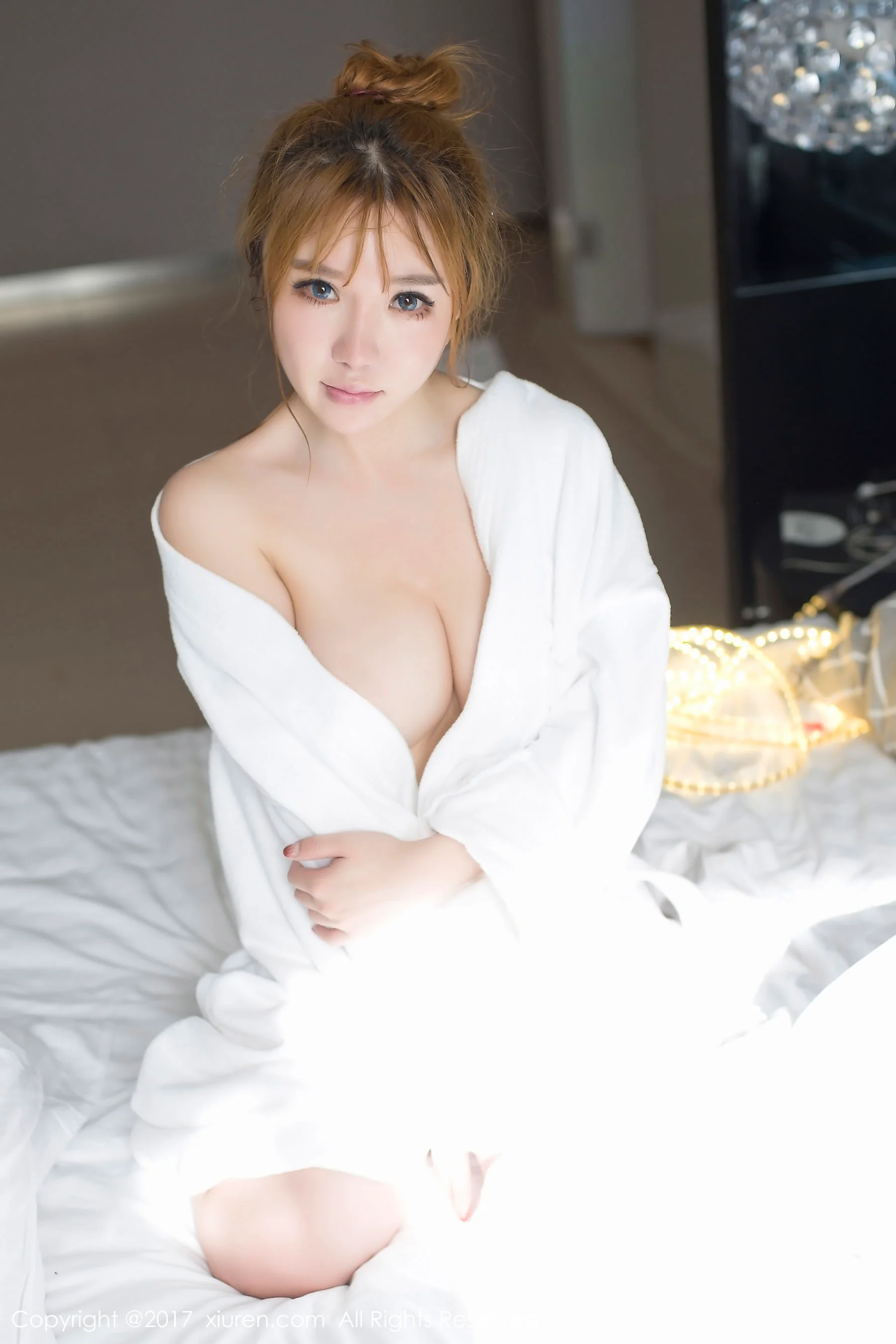 小公举Amy《浑圆白皙美女圆乳细腰模特》 [秀人网XIUREN] No.778 写真集 - 爱照片