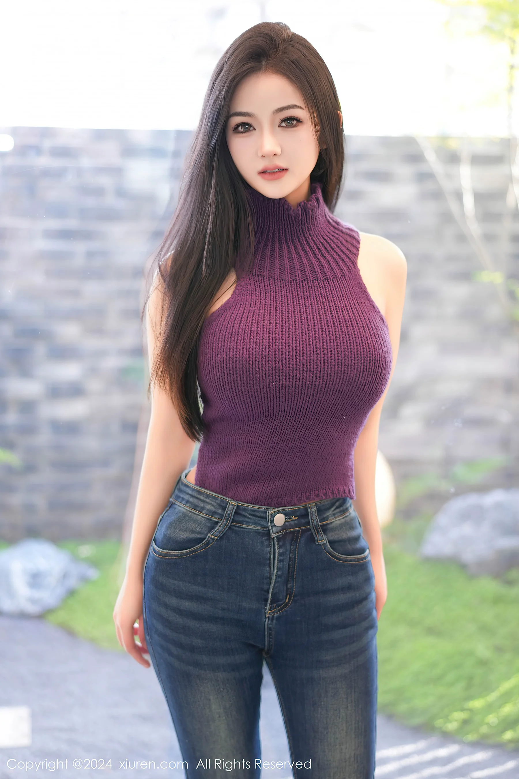 [XiuRen秀人网] No.7918 谭小灵 牛仔裤美腿 - 爱照片